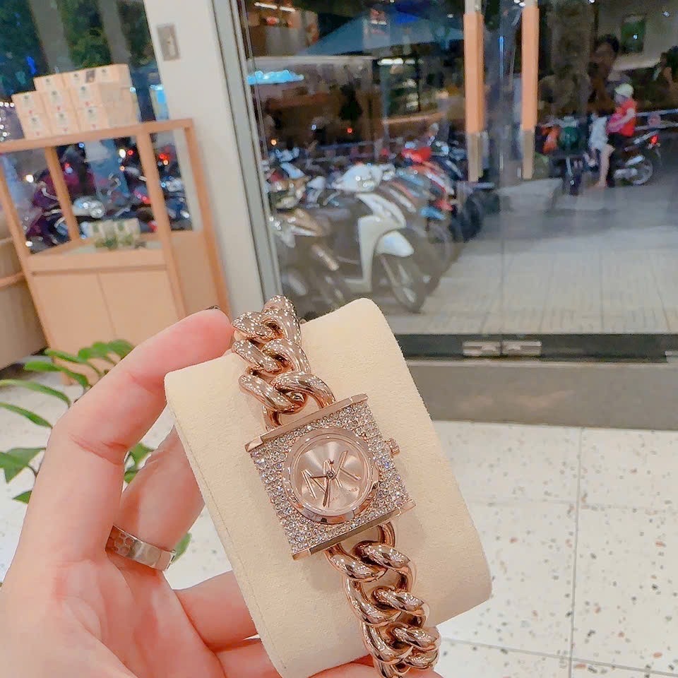 Đồng Hồ Michael Kors Chain Lock |Nữ Giới |Mặt Vuông |Dây Mắt Xích Rose Gold |Máy Pin (Quartz) |Size 25mm |donghogiatot.vn