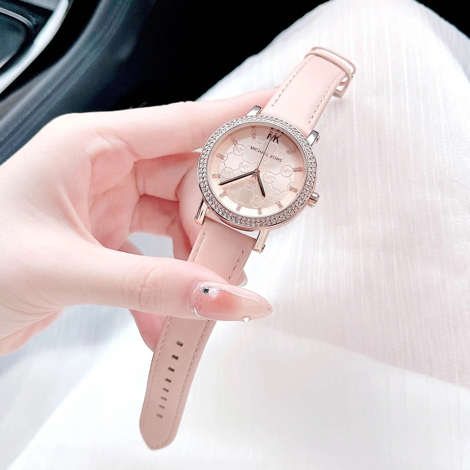 Đồng Hồ Michael Kors Corey |Nữ Giới |Rose Gold |Dây Da Hồng |Máy Pin (Quartz) |Size 36mm |donghogiatot.vn