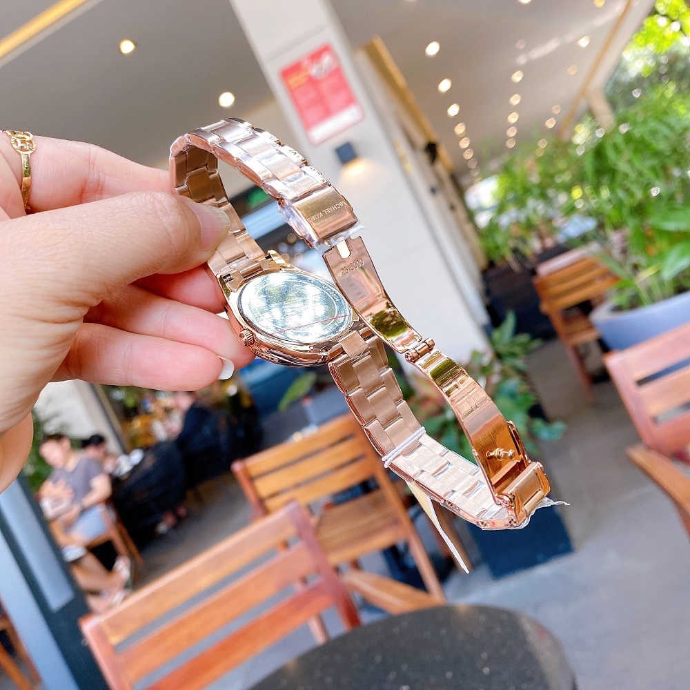 Đồng Hồ Michael Kors Dáng Fendi |Nữ Giới |Dây Kim Loại |Rose Gold |Máy Pin (Quartz) |Size 34mm |donghogiatot.vn