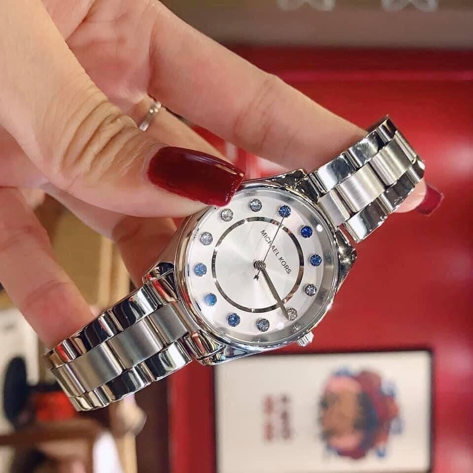 Đồng Hồ Michael Kors Dáng Fendi |Nữ Giới |Dây Kim Loại |Trắng Silver |Máy Pin (Quartz) |Size 34mm |donghogiatot.vn
