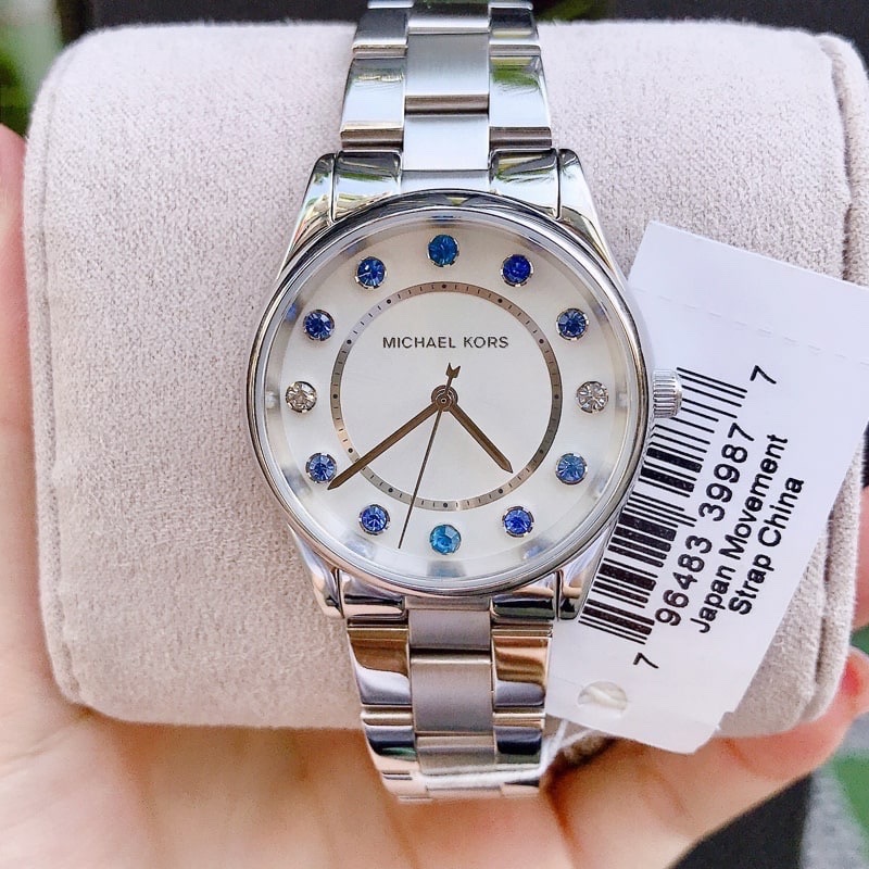Đồng Hồ Michael Kors Dáng Fendi |Nữ Giới |Dây Kim Loại |Trắng Silver |Máy Pin (Quartz) |Size 34mm |donghogiatot.vn