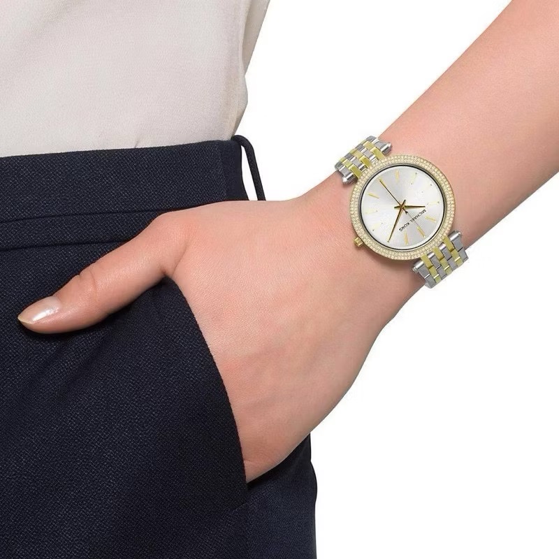Đồng Hồ Michael Kors Darci |Nữ Giới |Đính Đá Swarovski |Dây Kim Loại Demi Vàng |Máy Pin (Quartz) |Size 39mm |Donghogiatot.vn