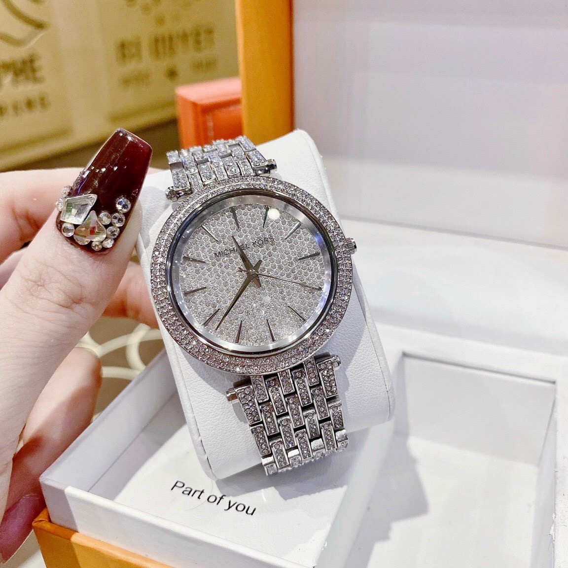 Đồng Hồ Michael Kors Darci |Nữ Giới |Mặt Full Đá |Dây Kim Loại Silver |Máy Pin (Quartz) |Size 38mm |donghogiatot.vn