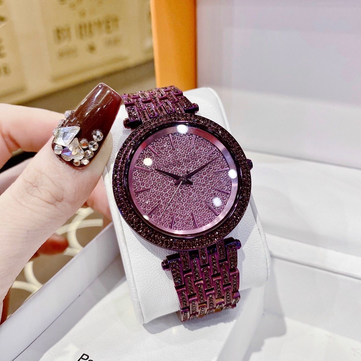 Đồng Hồ Michael Kors Darci |Nữ Giới |Mặt Full Đá |Dây Kim Loại Tím |Máy Pin (Quartz) |Size 38mm |donghogiatot.vn