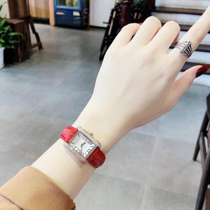 Đồng Hồ Michael Kors Emery |Nữ Giới |Mặt Chữ Nhật |Dây Da Đỏ |Máy Pin (Quartz) |Size 33mm |donghogiatot.vn