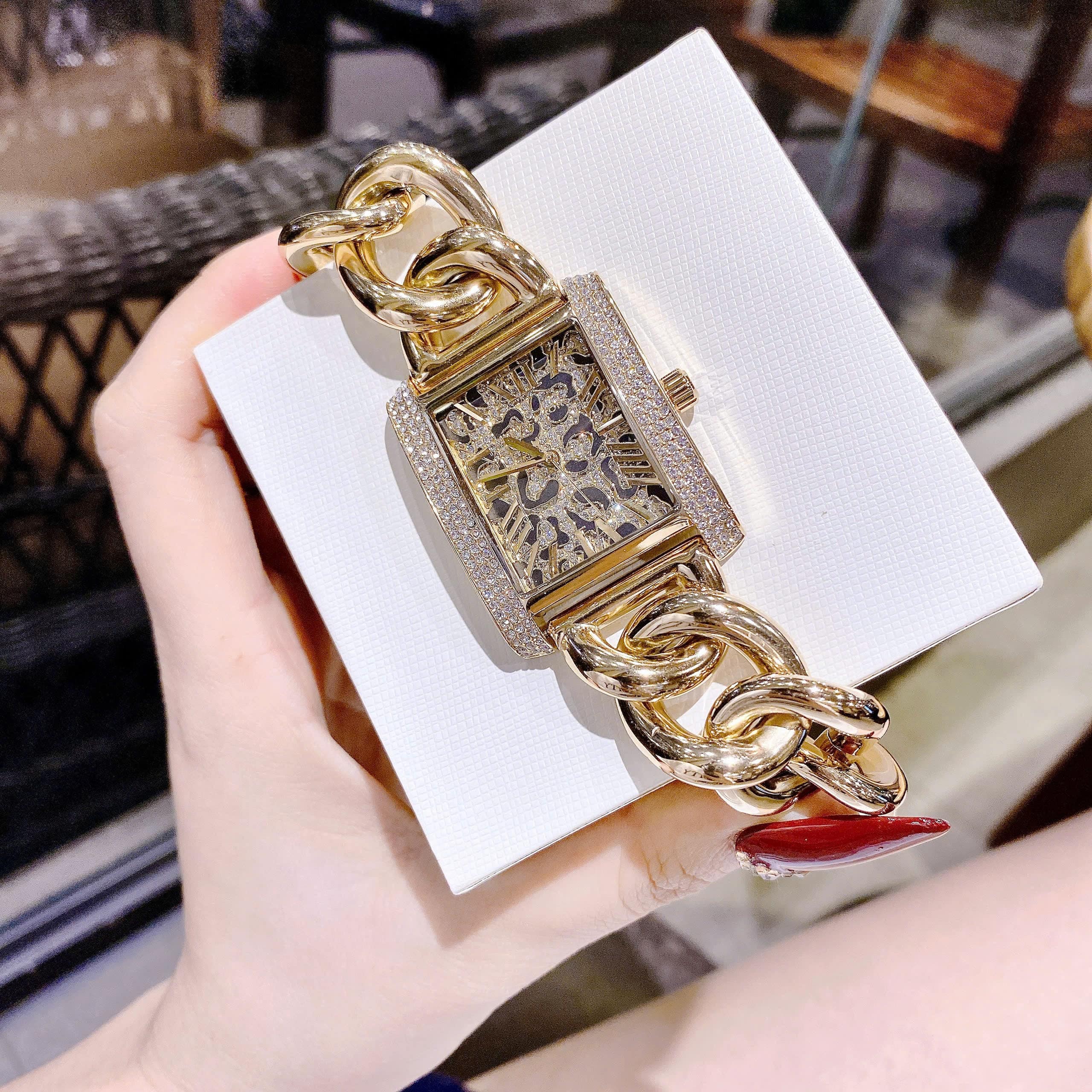 Đồng Hồ Michael Kors Emery |Nữ Giới |Mặt Hình Báo |Dây Mắt Xích Vàng |Máy Pin (Quartz) |Size 36mm |donghogiatot.vn