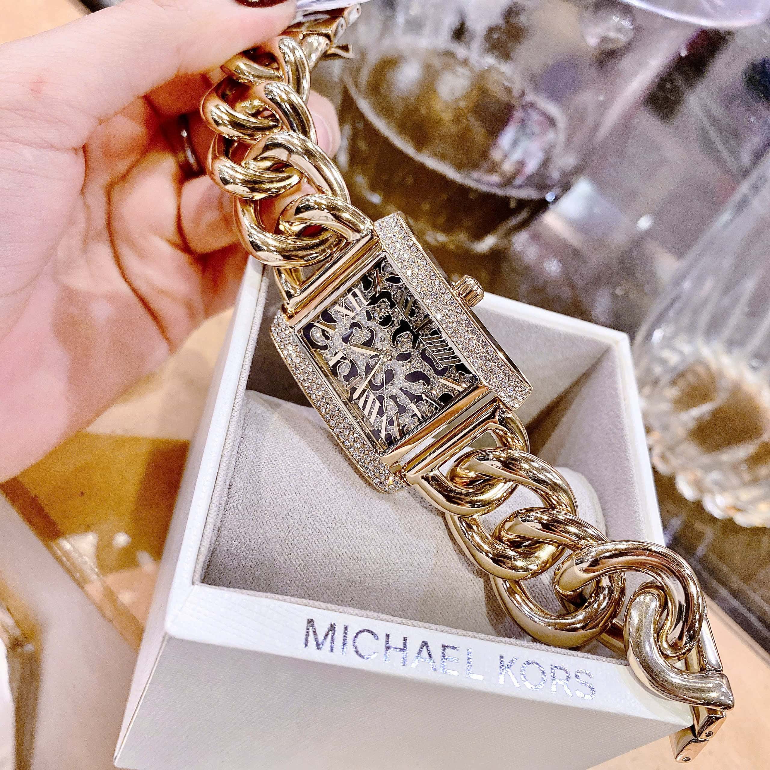 Đồng Hồ Michael Kors Emery |Nữ Giới |Mặt Hình Báo |Dây Mắt Xích Vàng |Máy Pin (Quartz) |Size 36mm |donghogiatot.vn