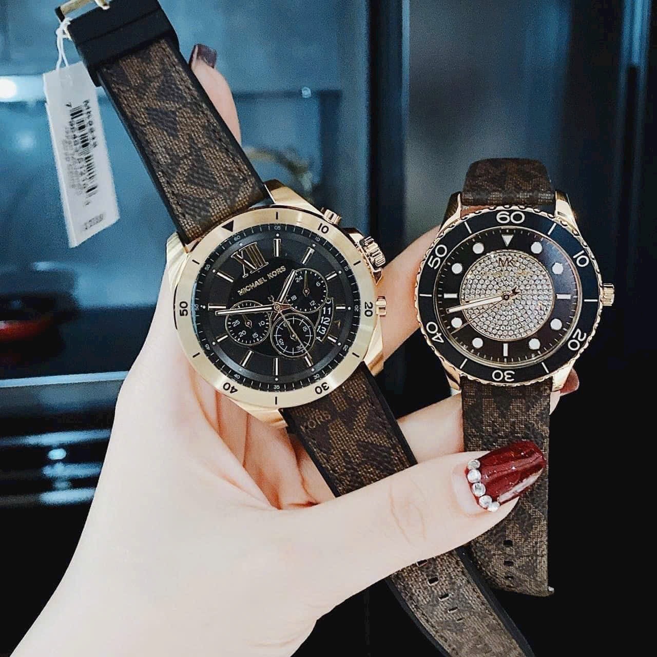 Đồng Hồ Michael Kors Brecken |Cặp Đôi |Mặt Đen |Dây Da Nâu |Máy Pin (Quartz) |Size 45x40mm |donghogiatot.vn