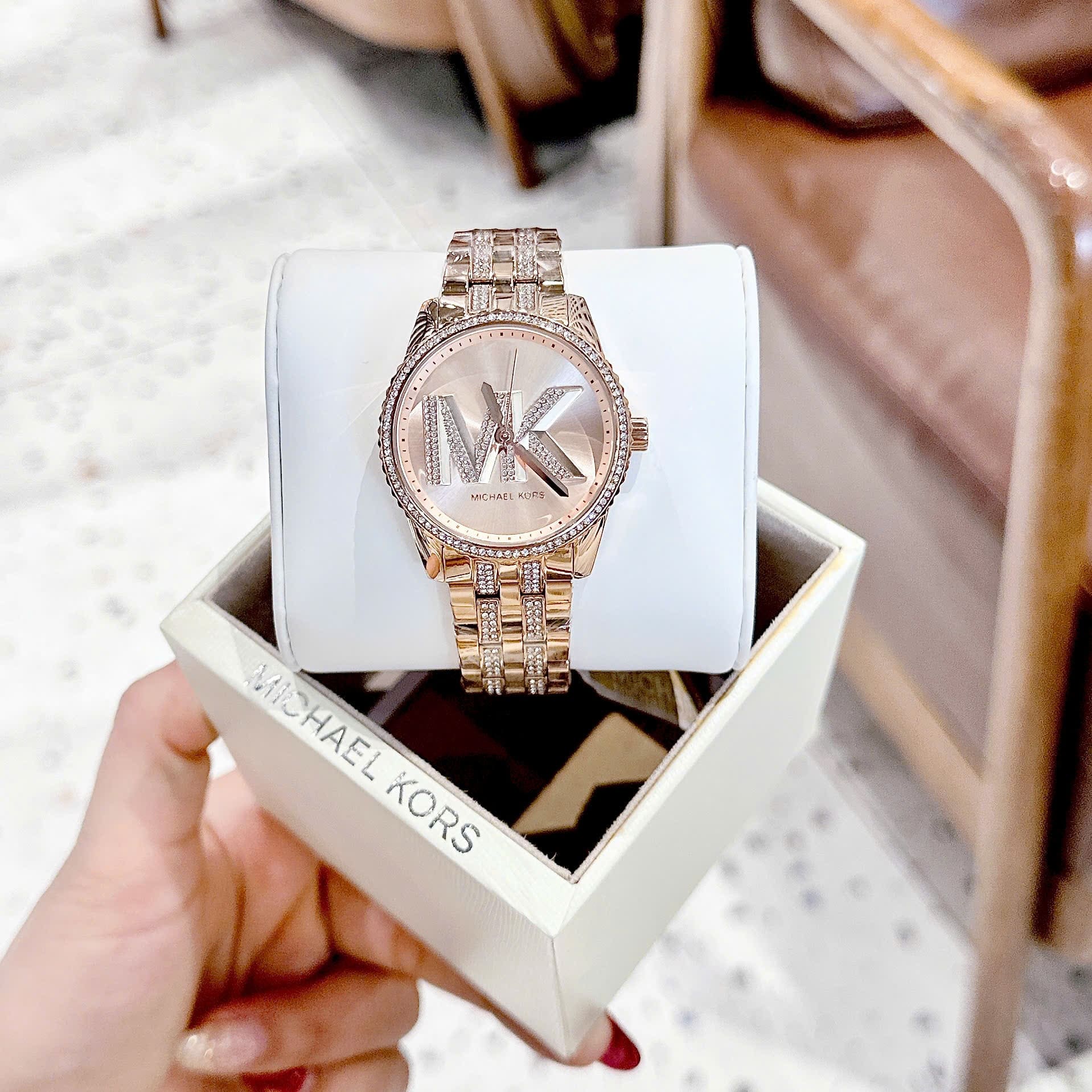 Đồng Hồ Micheal Kors Bryant |Nữ Giới |Rose Gold |Dây Kim Loại Đính Đá |Máy Pin (Quartz) |Size 35mm |donghogiatot.vn