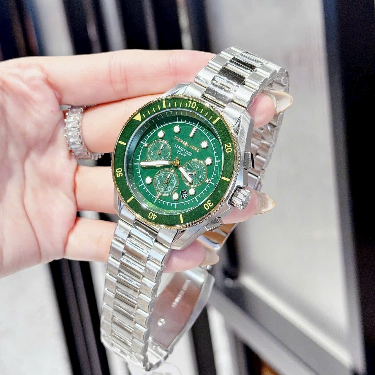 Đồng Hồ Micheal Kors Oversized Maritime |Nam Giới |Mặt Xanh Lá |Dây Kim Loại |Máy Pin (Quartz) |Size 45mm |donghogiatot.vn