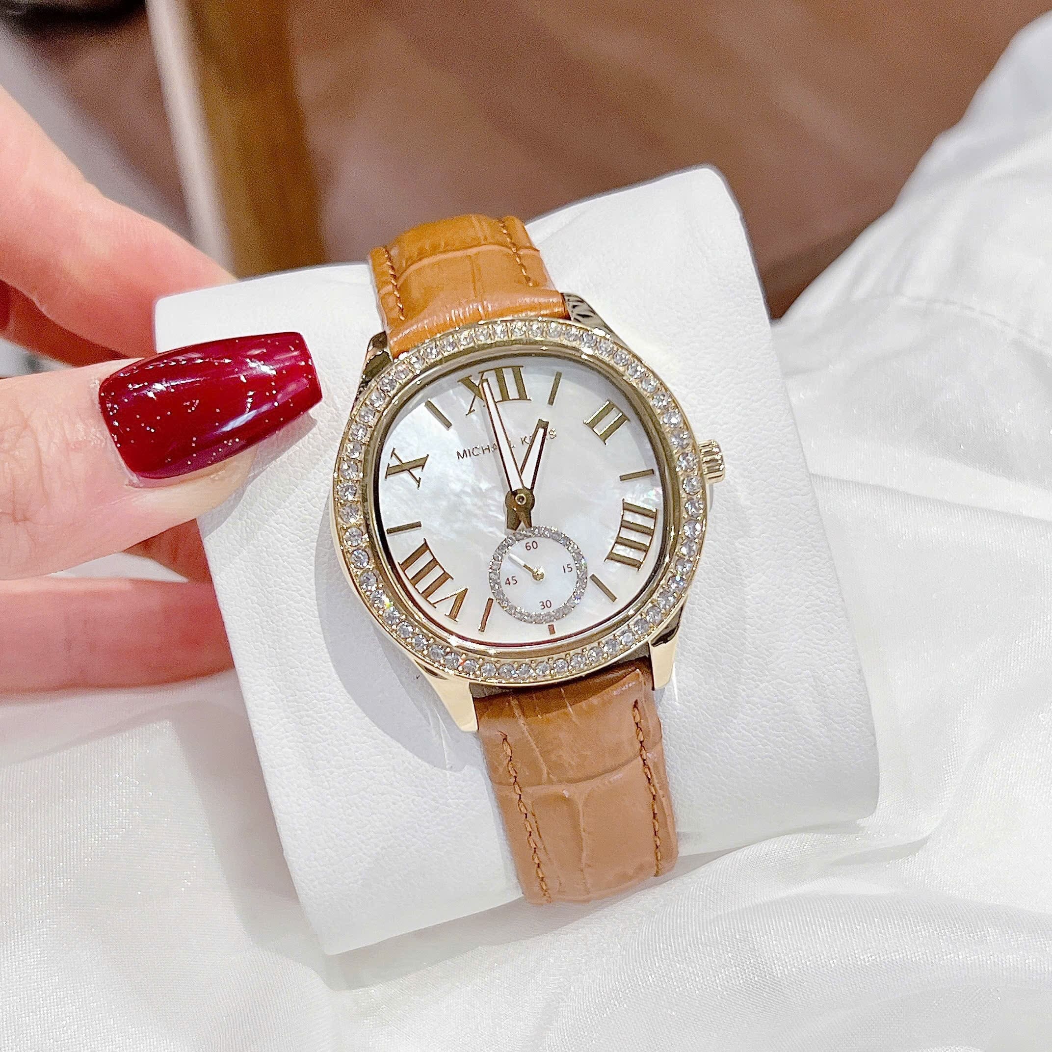 Đồng Hồ Micheal Kors Sage |Nữ Giới |Vàng Gold |Dây Da Màu Nâu |Máy Pin (Quartz) |Size 36mm |donghogiatot.vn