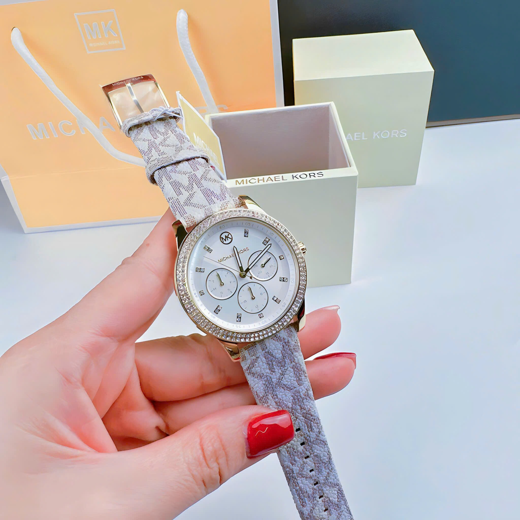 Đồng Hồ Michael Kors Tibby |Nữ Giới |Đính Đá |Dây Da Trắng |Máy Pin (Quartz) |Size 38mm |donghogiatot.vn