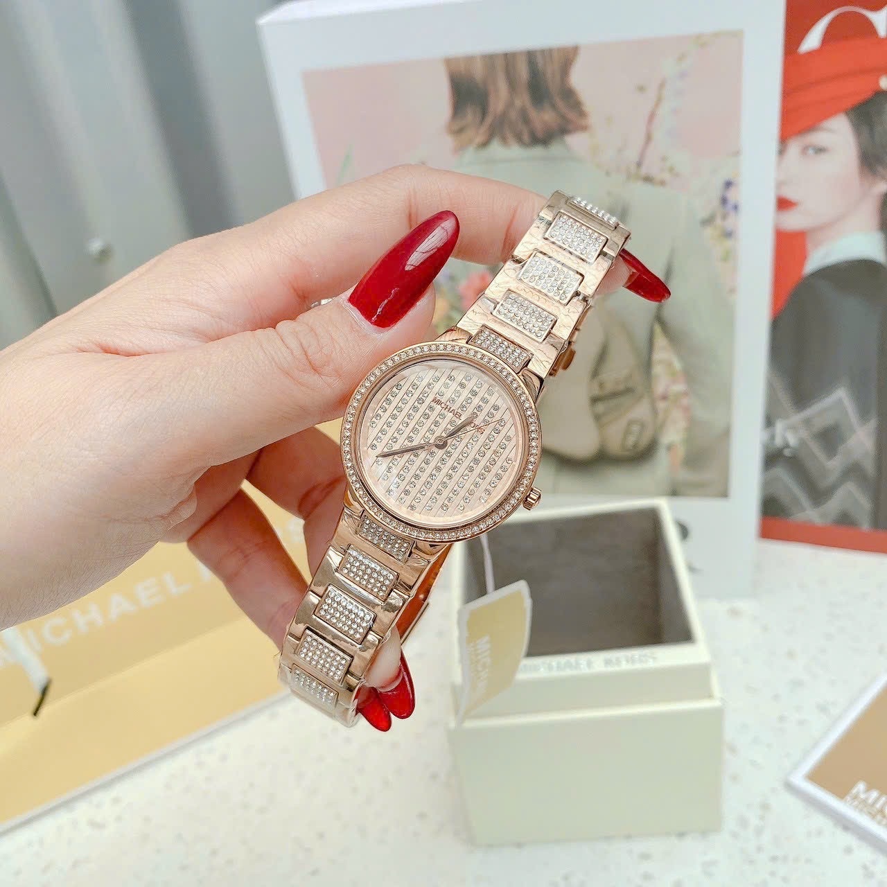 Đồng Hồ Michael Kors Gabbi |Nữ Giới |Rose Gold |Mặt Full Đá |Dây Kim Loại |Máy Pin (Quartz) |Size 33mm |donghogiatot.vn