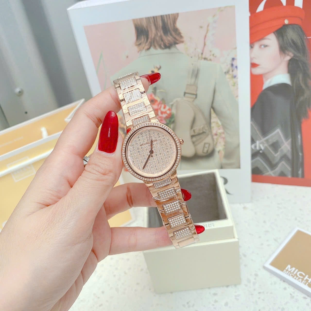 Đồng Hồ Michael Kors Gabbi |Nữ Giới |Rose Gold |Mặt Full Đá |Dây Kim Loại |Máy Pin (Quartz) |Size 33mm |donghogiatot.vn