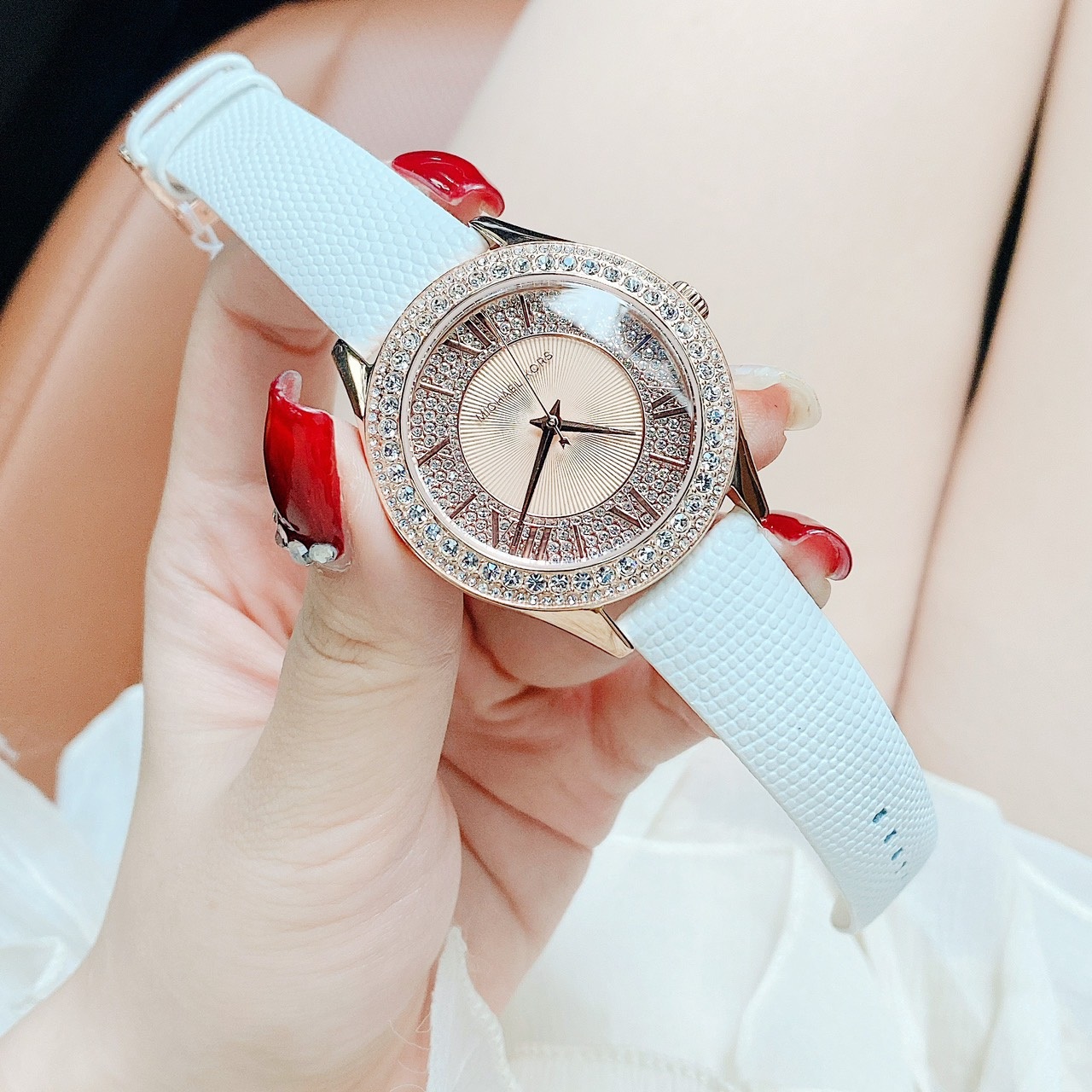 Đồng Hồ Michael Kors Harlowe |Nữ Giới |Đính Đá Rose Gold |Dây Da Trắng |Máy Pin (Quartz) |Size 38mm |donghogiatot.vn