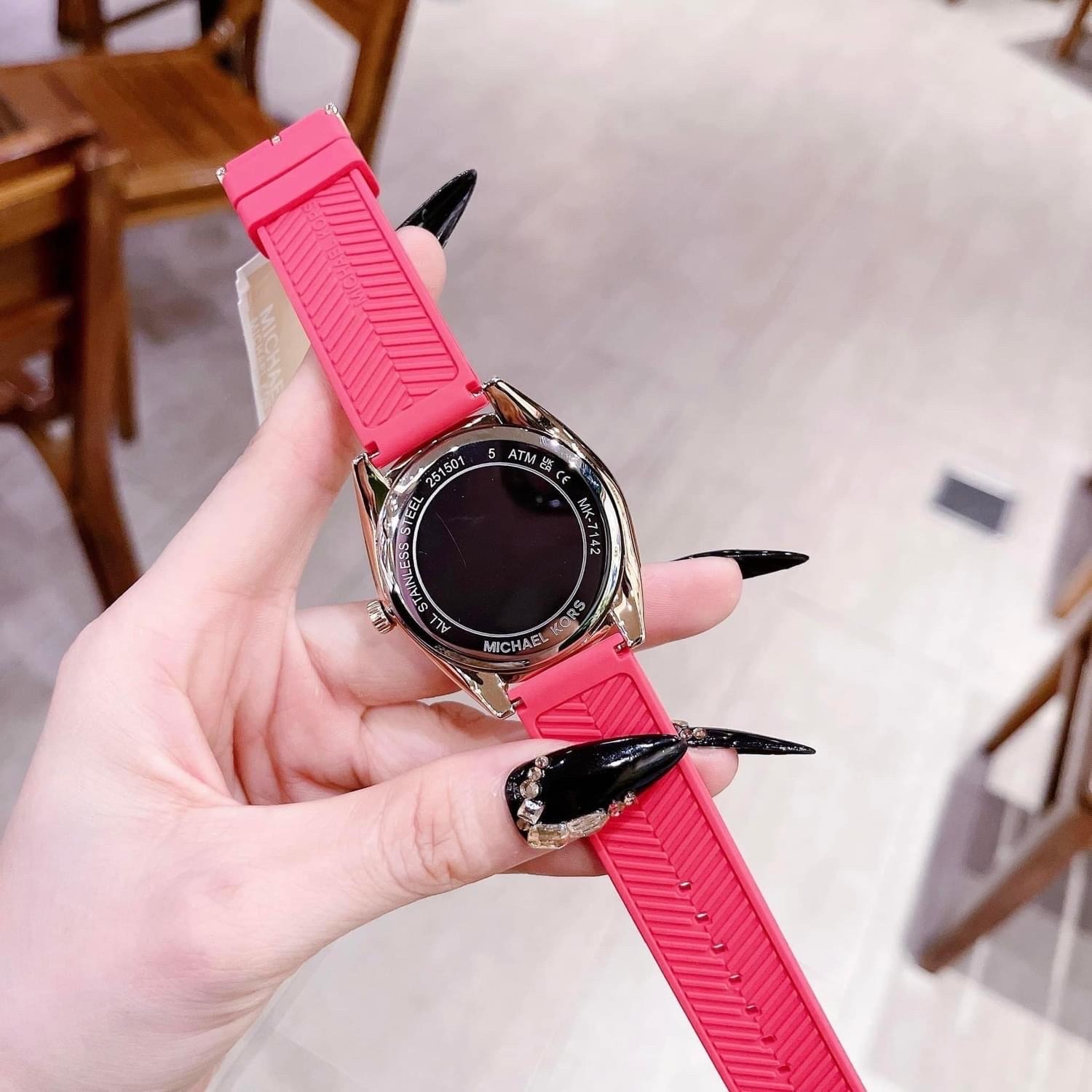 Đồng Hồ Michael Kors Janelle |Nữ Giới |Rose Gold |Dây Silicone Hồng |Máy Pin (Quartz) |Size 40mm |donghogiatot.vn