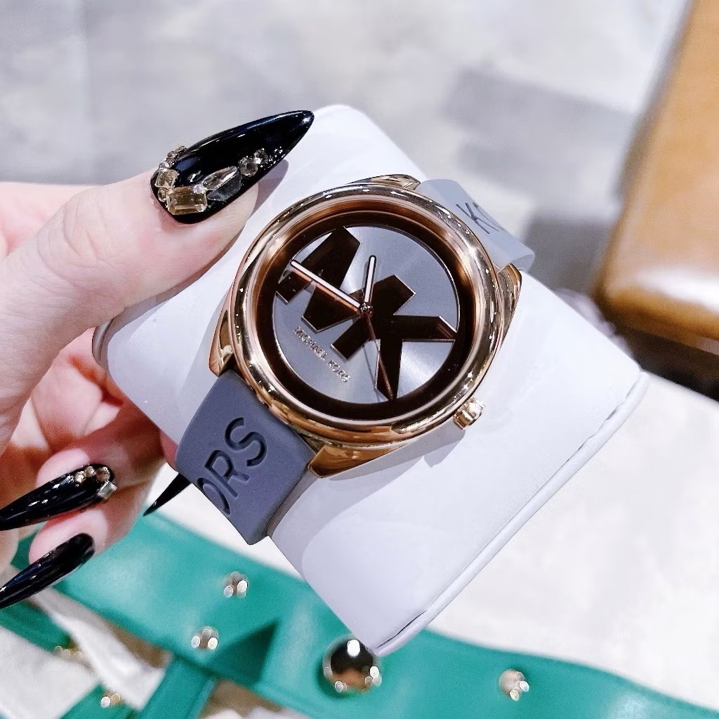 Đồng Hồ Michael Kors Janelle |Nữ Giới |Rose Gold |Dây Silicone Xám |Máy Pin (Quartz) |Size 40mm |donghogiatot.vn