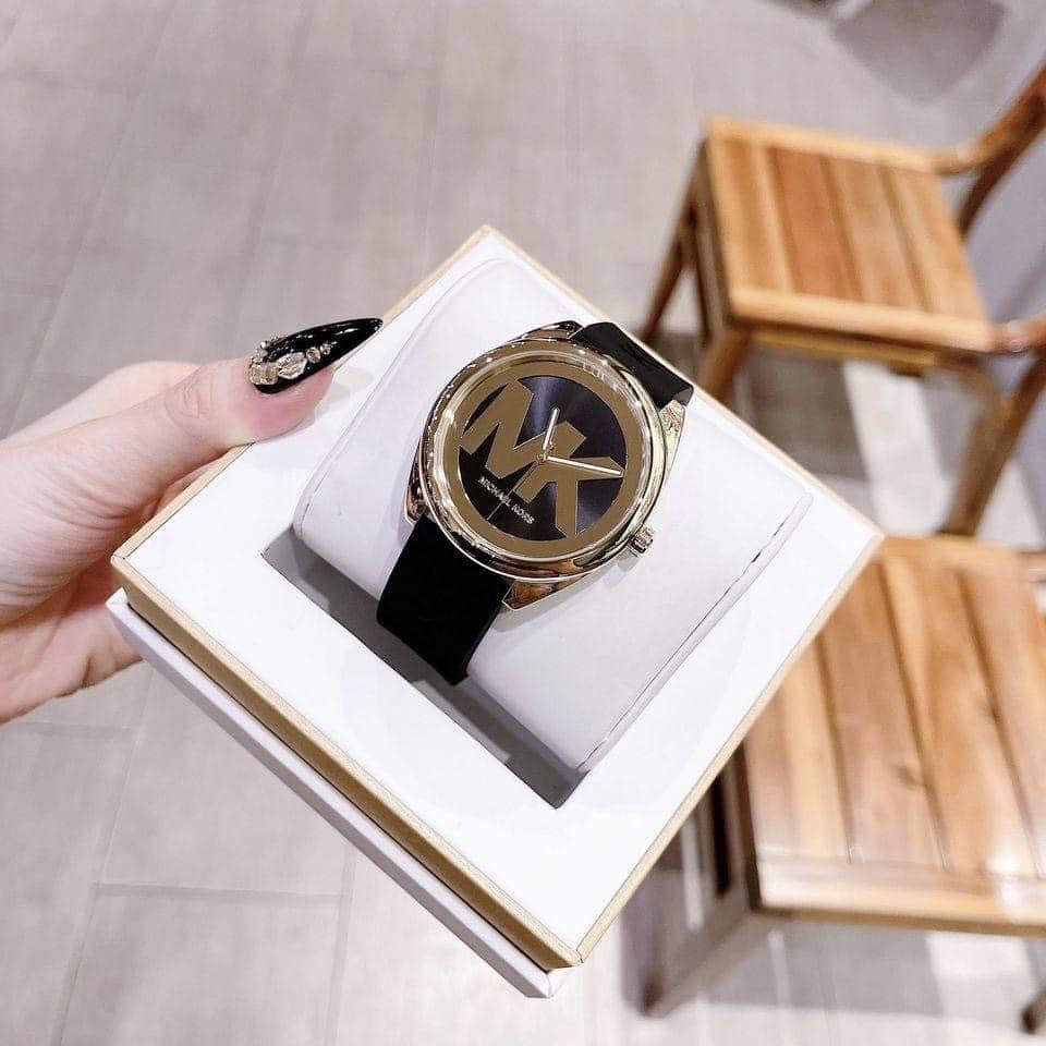 Đồng Hồ Michael Kors Janelle |Nữ Giới |Vàng Gold |Dây Silicone Đen |Máy Pin (Quartz) |Size 40mm |donghogiatot.vn