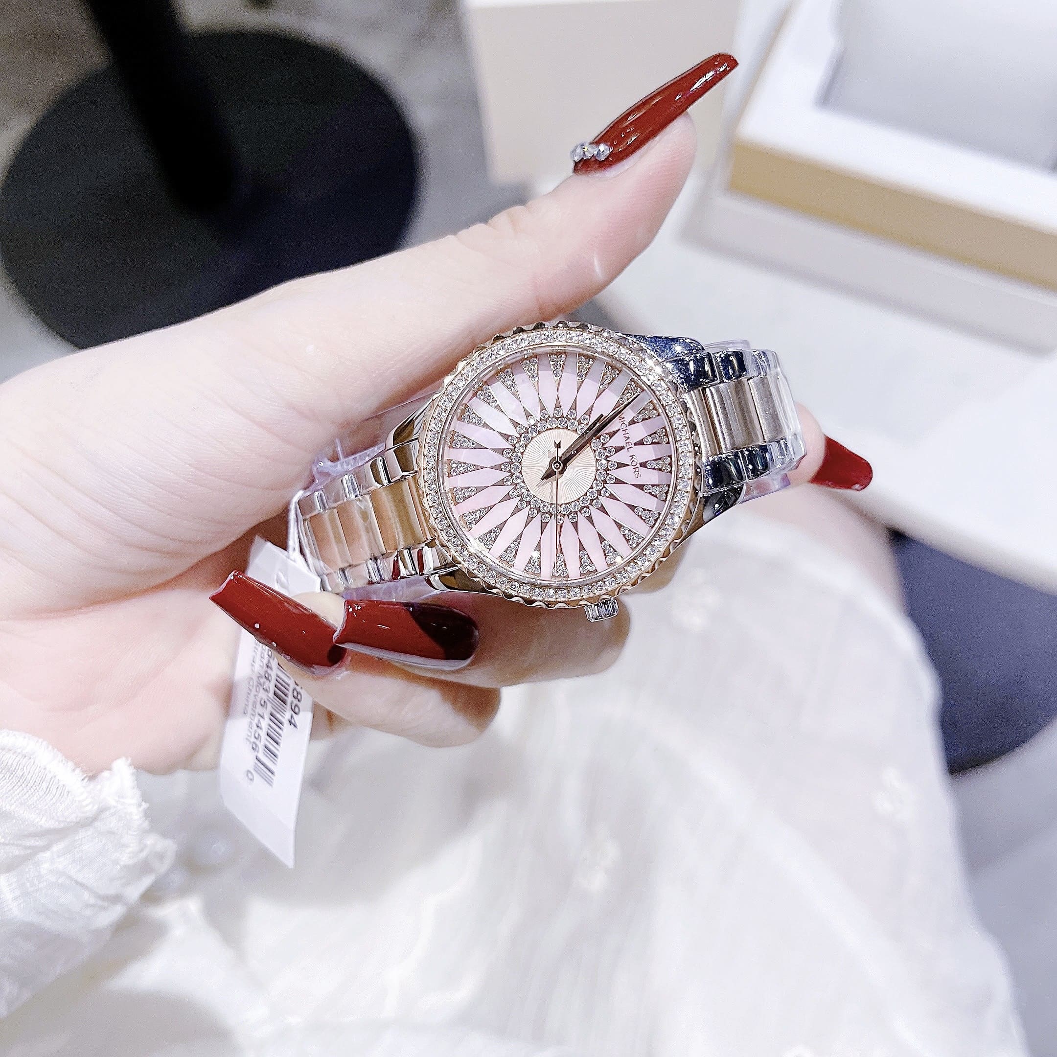 Đồng Hồ Michael Kors Layton |Nữ Giới |Demi Rose |Mặt Hồng |Dây Kim Loại |Máy Pin (Quartz) |Size 33mm |donnghogiatot.vn