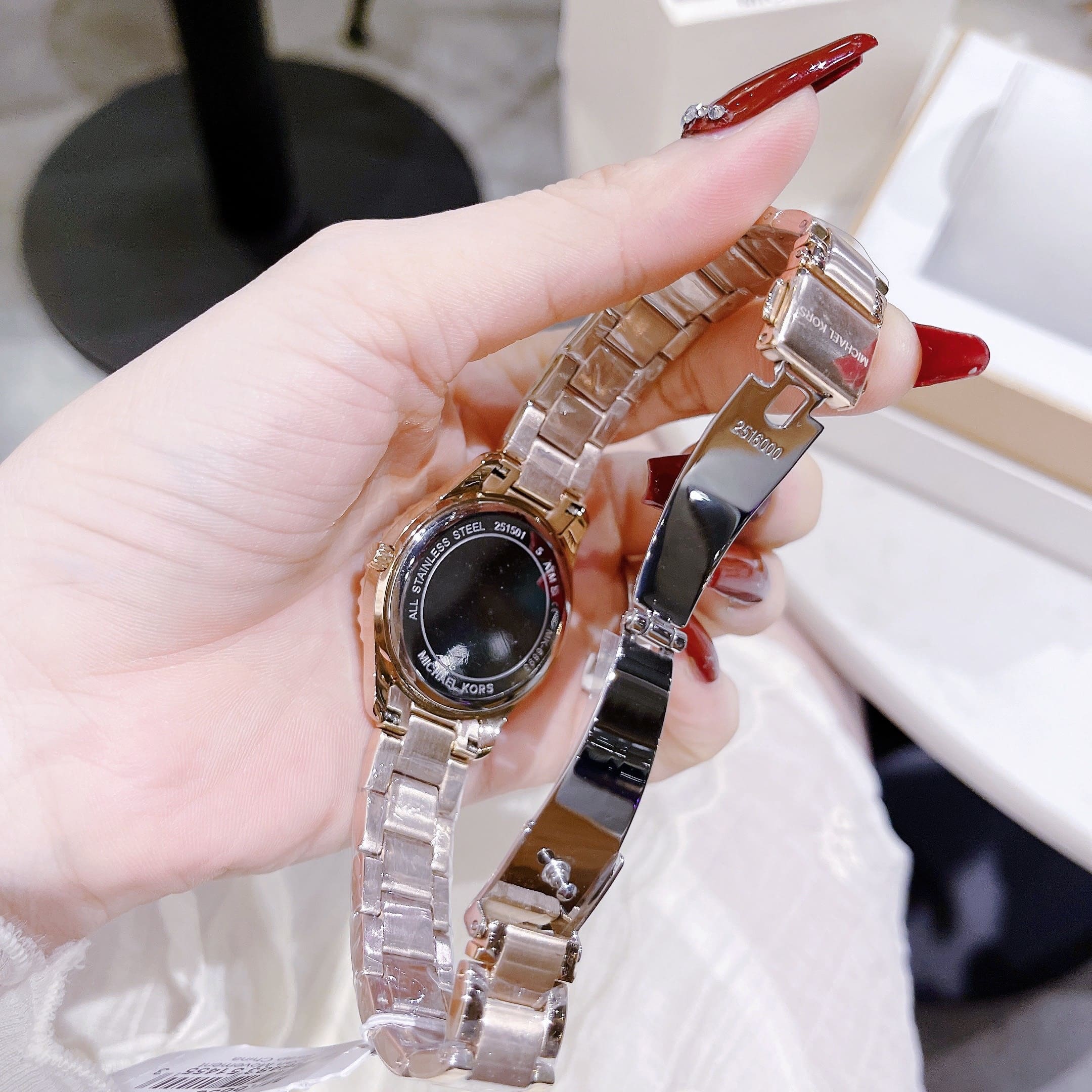 Đồng Hồ Michael Kors Layton |Nữ Giới |Rose Gold |Mặt Tím |Dây Kim Loại |Máy Pin (Quartz) |Size 33mm |donghogiatot.vn