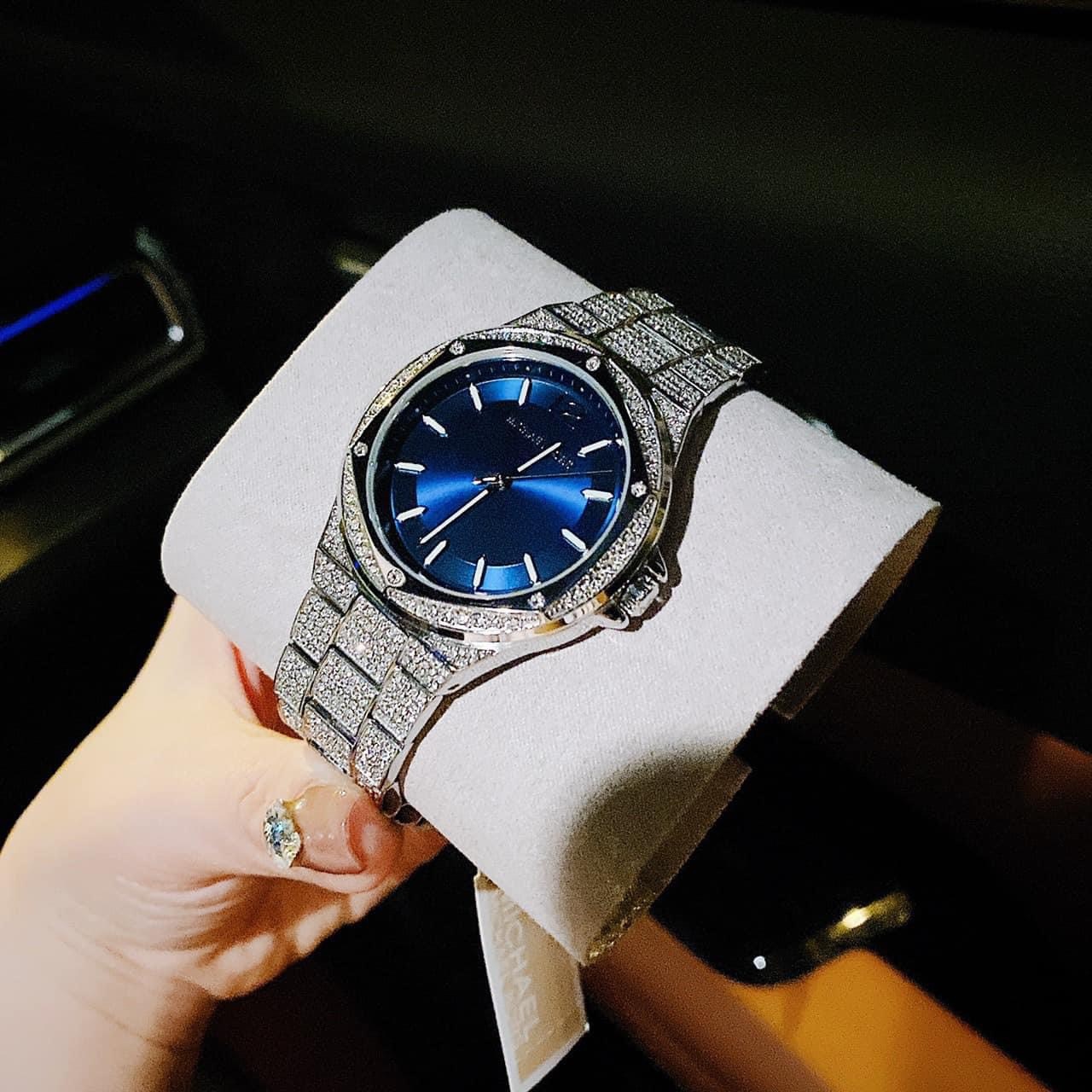 Đồng Hồ Michael Kors Lennox |Unisex |Mặt Xanh Dương |Dây Kim Loại Full Đá |Máy Pin (Quartz) |Size 43mm |donghogiatot.vn