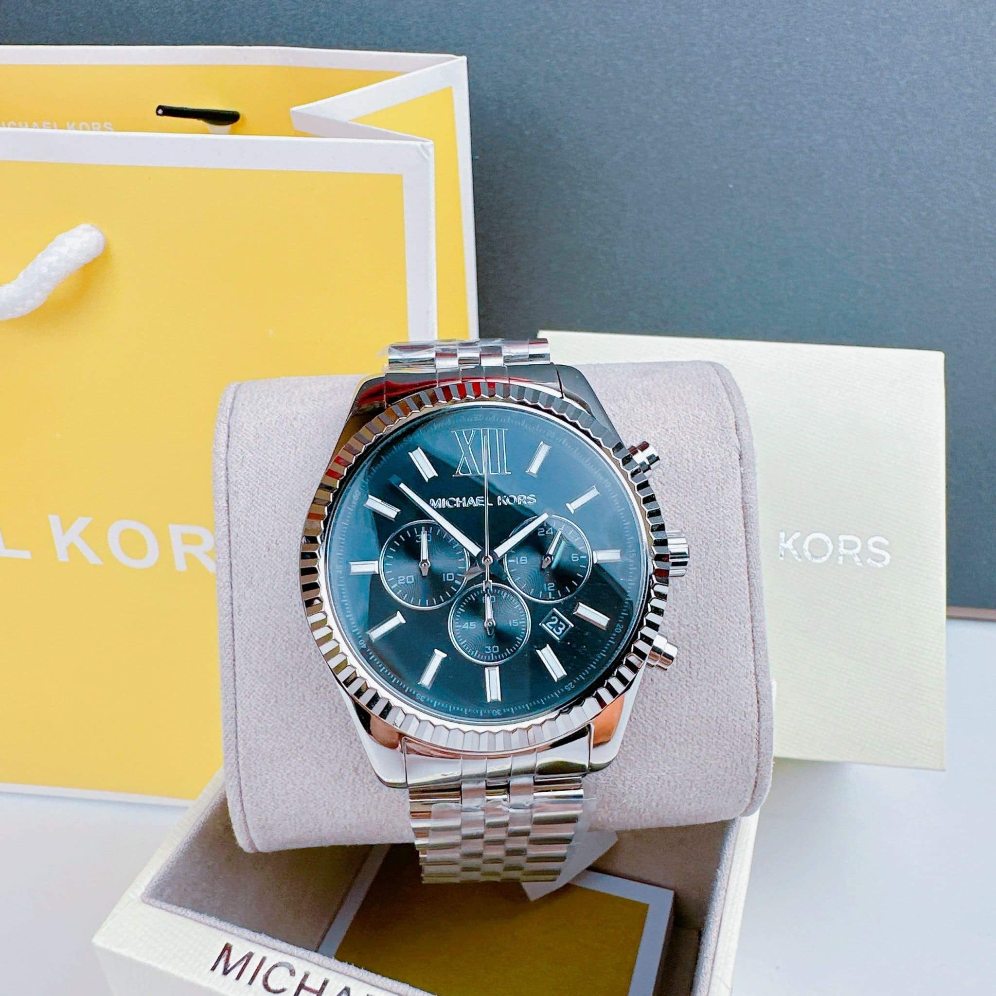 Đồng Hồ Michael Kors Lexington |Nam Giới |Mặt Đen |Dây Kim Loại Silver |Máy Pin (Quartz) |Size 45mm |donghogiatot.vn