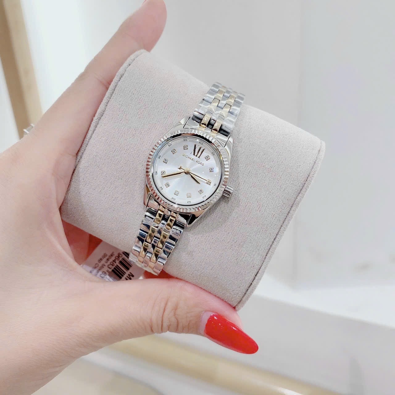 Đồng Hồ Michael Kors Lexington |Nữ Giới |Mặt Tròn Trắng |Dây Kim Loại |Máy Pin (Quartz) |Size 26mm |donghogiatot.vn