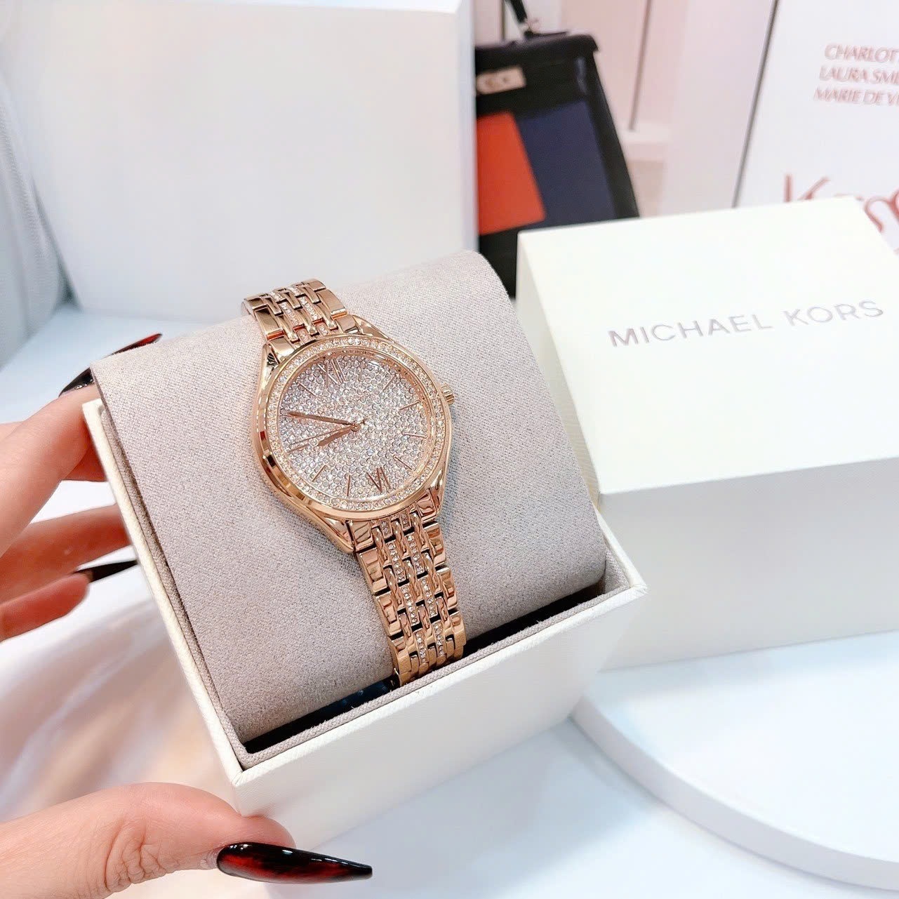 Đồng Hồ Michael Kors Mindy |Nữ Giới |Mặt Full Đá |Rose Gold |Dây Kim Loại |Máy Pin (Quartz) |Size 36mm |donghogiatot.vn