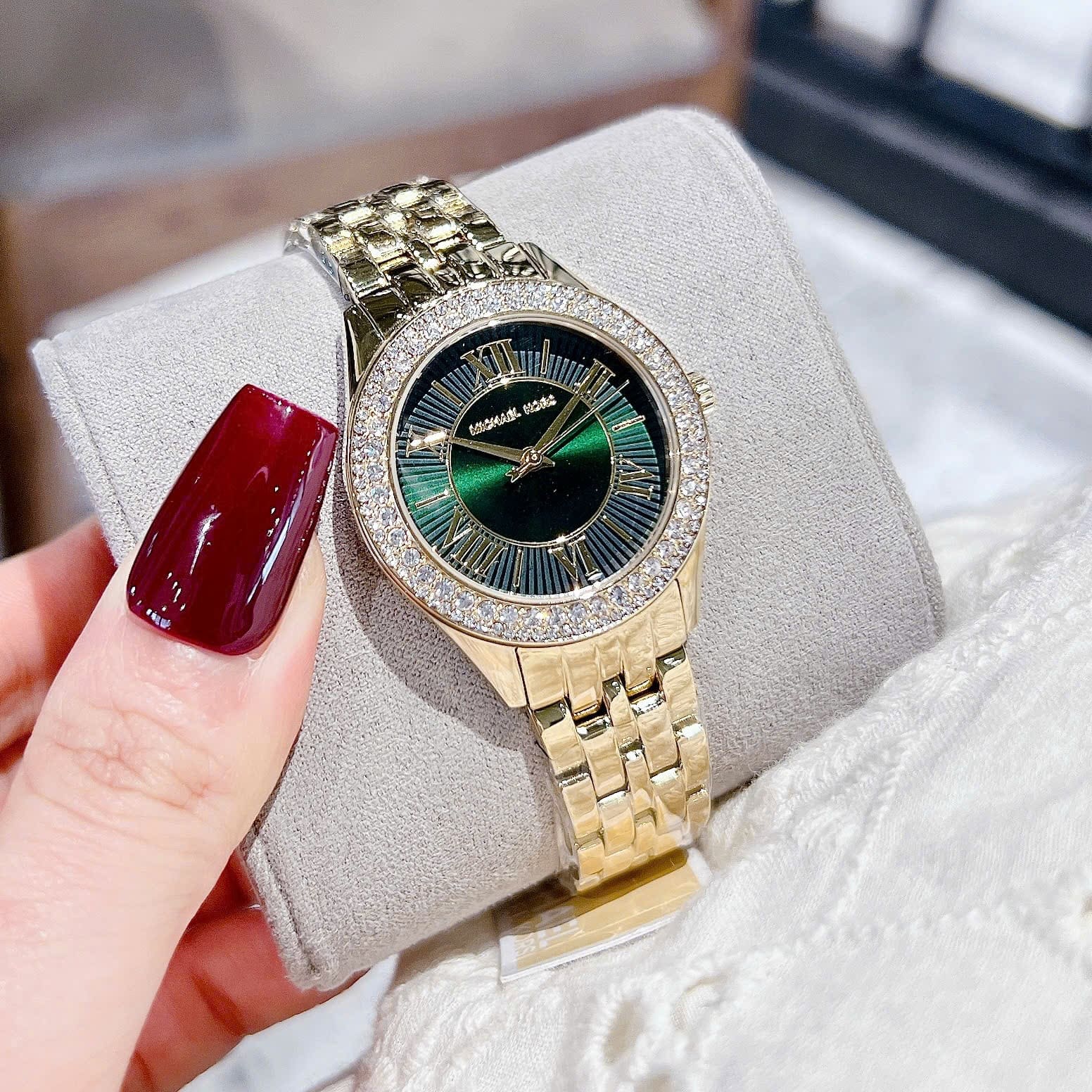 Đồng Hồ Micheal Kors Mini Harlowe |Nữ Giới |Mặt Xanh Lá |Dây Kim Loại Vàng Gold |Máy Pin (Quartz) |Size 33mm |donghogiatot.vn