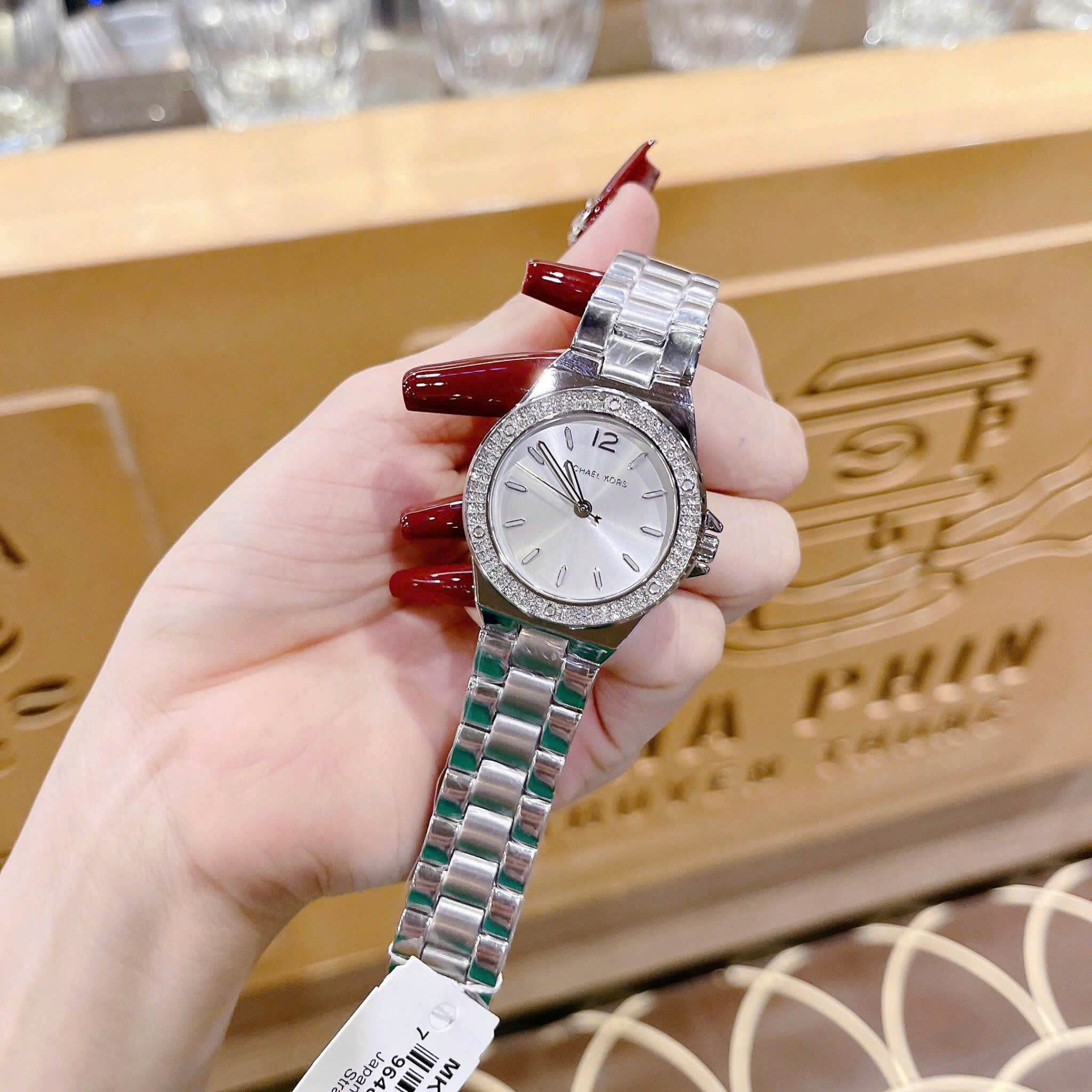 Đồng Hồ Michael Kors Mini Lenox |Nữ Giới |Đính Đá |Dây Kim Loại Silver |Máy Pin (Quartz) |Size 33mm |donghogiatot.vn