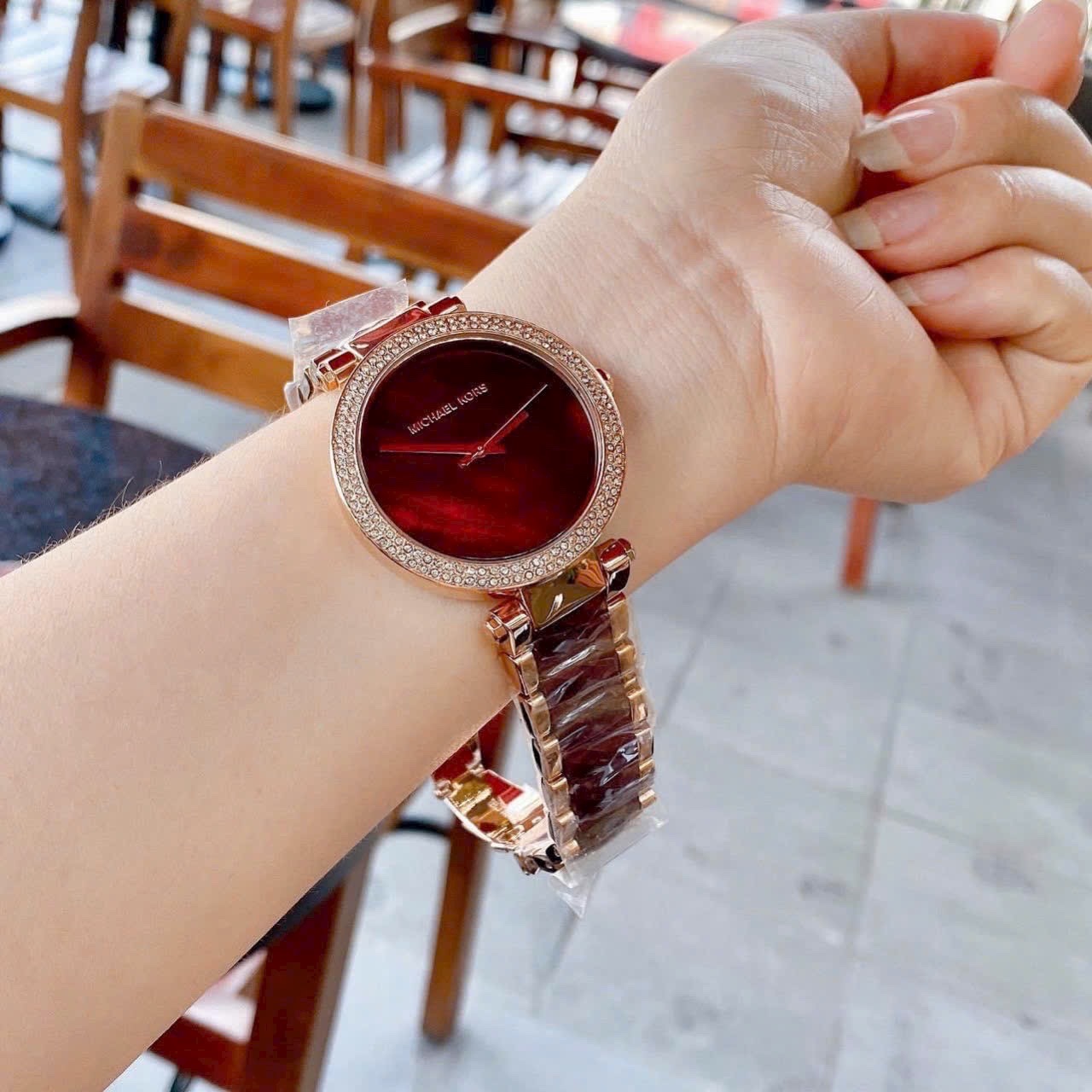 Đồng Hồ Michael Kors Parker |Nữ Giới |Rose Gold |Dây Kim Loại Mix Acetate Đỏ |Máy Pin (Quartz) |Size 39mm |donghogiatot.vn