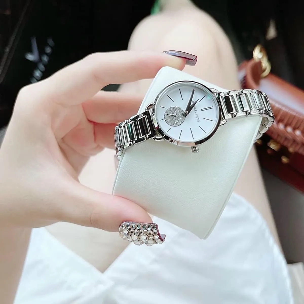 Michael Kors Portia |Nữ Giới |Mặt Đính Đá |Dây Kim Loại Silver |Máy Pin (Quartz) |Size 28mm
