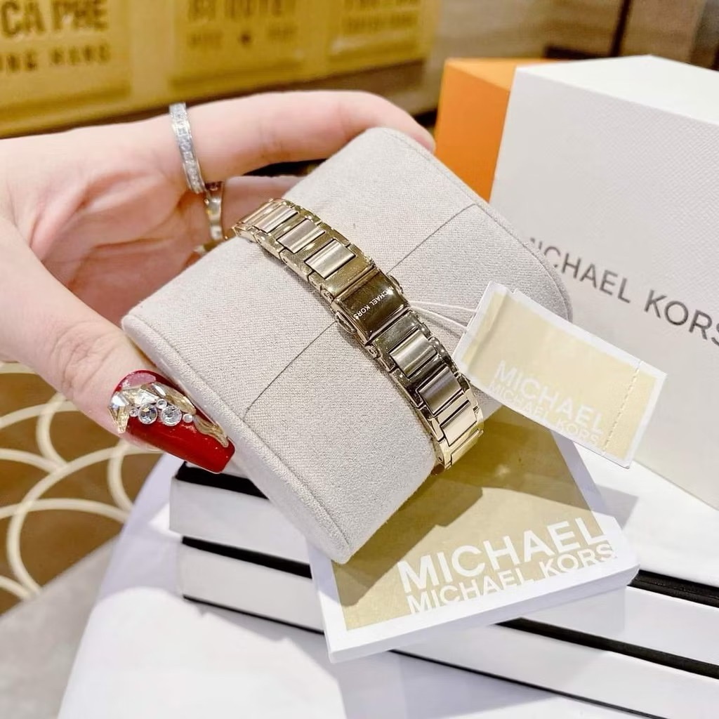 Đồng Hồ Michael Kors Portia |Nữ Giới |Mặt Đính Đá |Dây Kim Loại Vàng Gold |Máy Pin (Quartz) |Size 28mm |donghogiatot.vn
