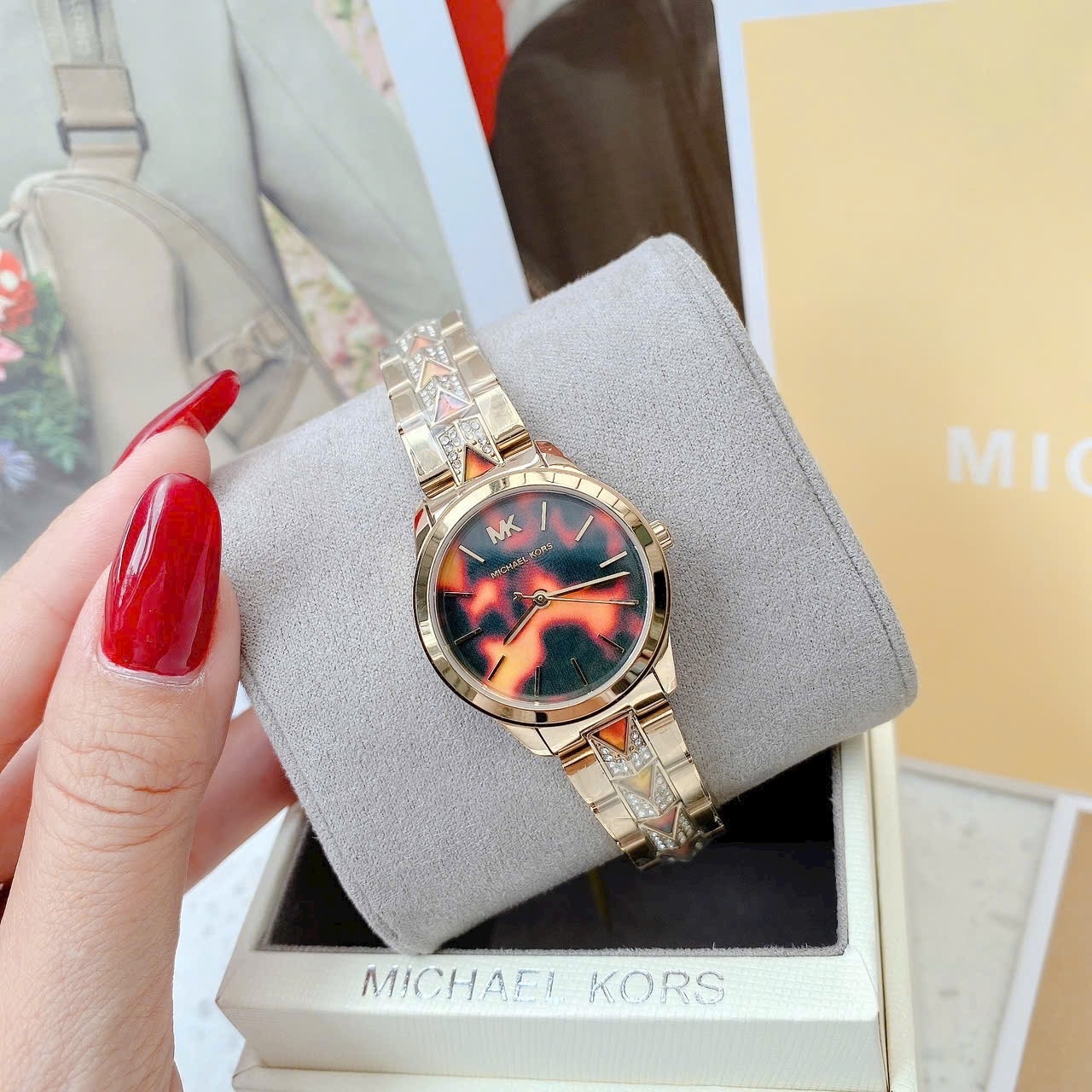 Đồng Hồ Michael Kors Runway Mercer |Nữ Giới |Mặt Nâu |Dây Kim Loại |Máy Pin (Quartz) |Size 28mm |donghogiatot.vn