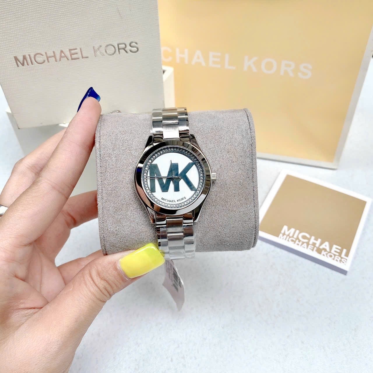 Đồng Hồ Michael Kors Runway Mini Slim |Nữ Giới |Silver |Dây Kim Loại |Máy Pin (Quartz) |Size 33mm |donghogiatot.vn