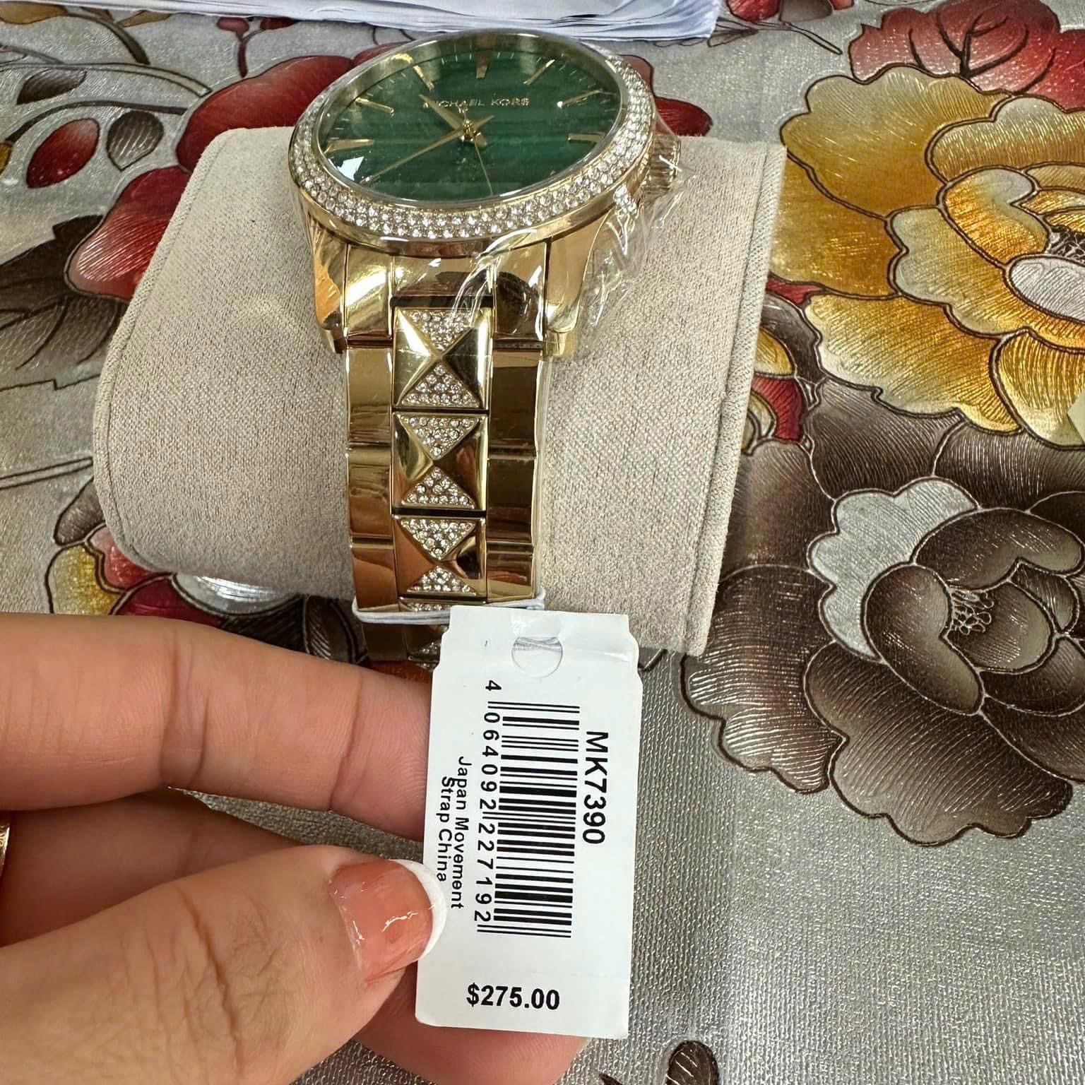 Đồng Hồ Michael Kors Runway |Nữ Giới |Mặt Xanh Lá |Dây Kim Loại Vàng Gold |Máy Pin (Quartz) |Size 38mm |donghogiatot.vn