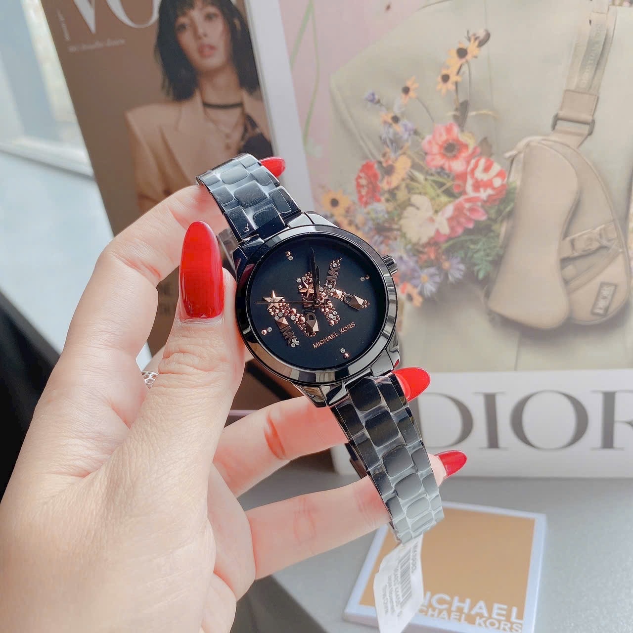 Đồng Hồ Michael Kors Runway |Nữ Giới |Đính Đá |Dây Kim Loại Full Đen |Máy Pin (Quartz) |Size 38mm |donghogiatot.vn