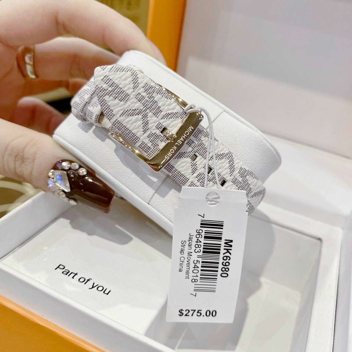 Đồng Hồ Michael Kors Runway |Nữ Giới |Rose Gold |Dây Da Trắng |Máy Pin (Quartz) |Size 40mm |donghogiatot.vn