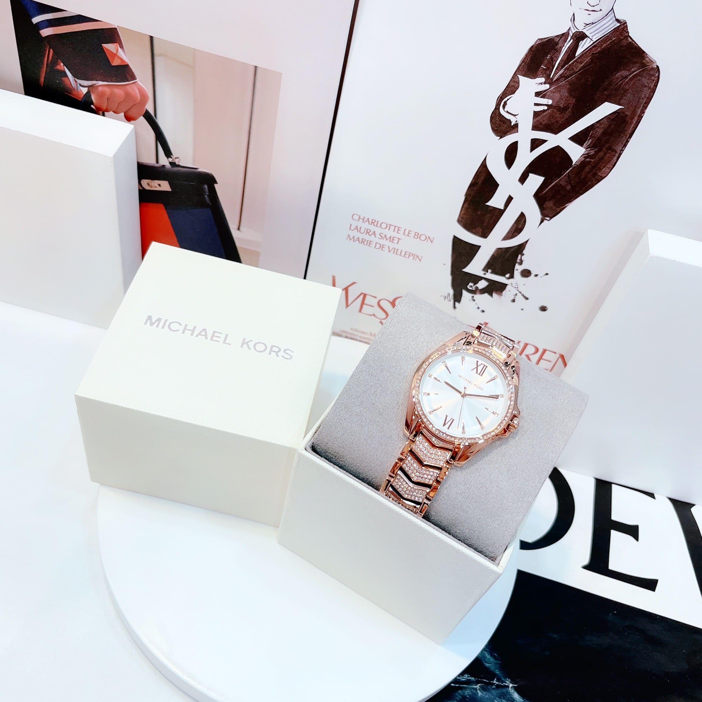 Đồng Hồ Michael Kors Whitney |Nữ Giới |Rose Gold |Đính Đá |Dây Kim Loại |Máy Pin (Quartz) |Size 38mm |donghogiatot.vn