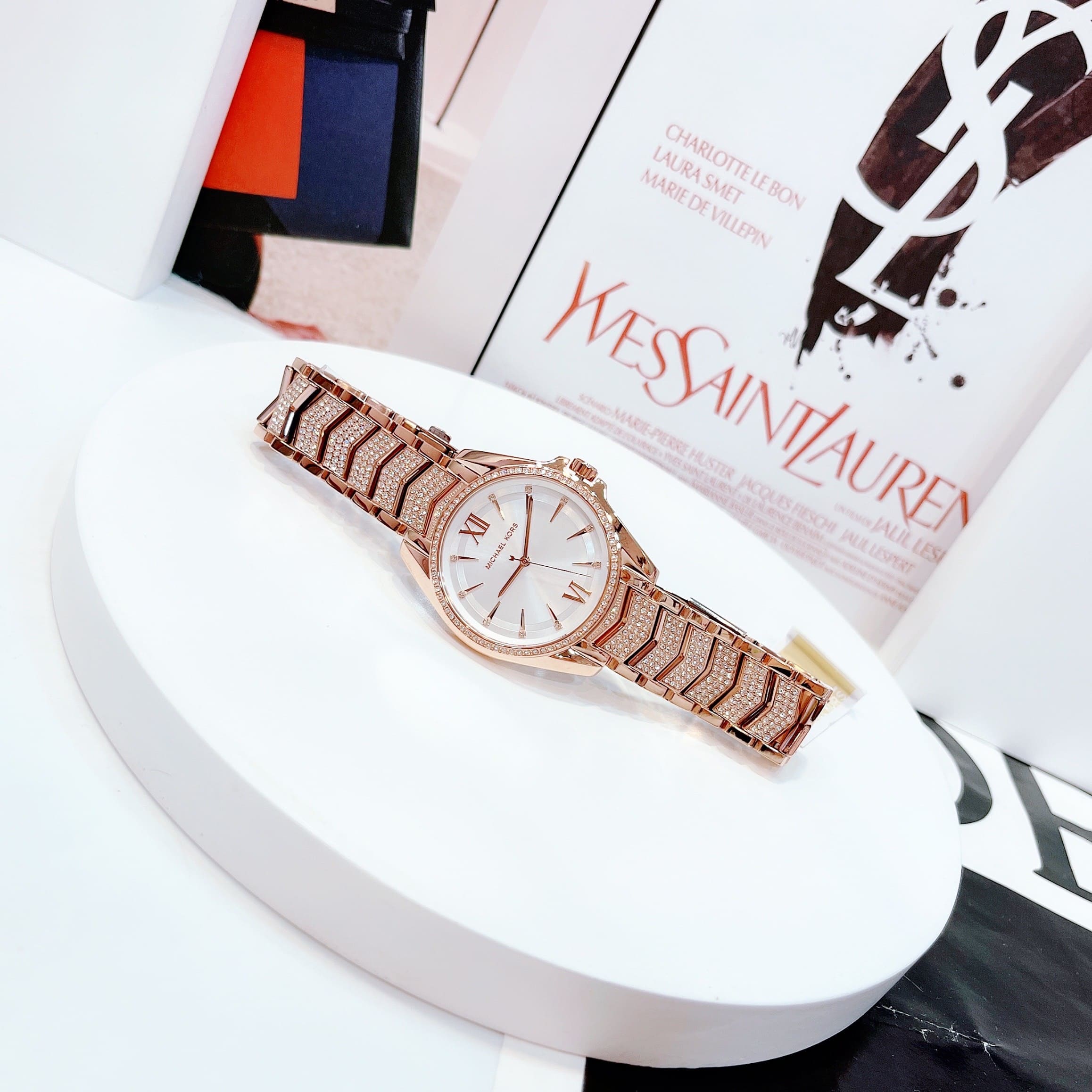 Đồng Hồ Michael Kors Whitney |Nữ Giới |Rose Gold |Đính Đá |Dây Kim Loại |Máy Pin (Quartz) |Size 38mm |donghogiatot.vn