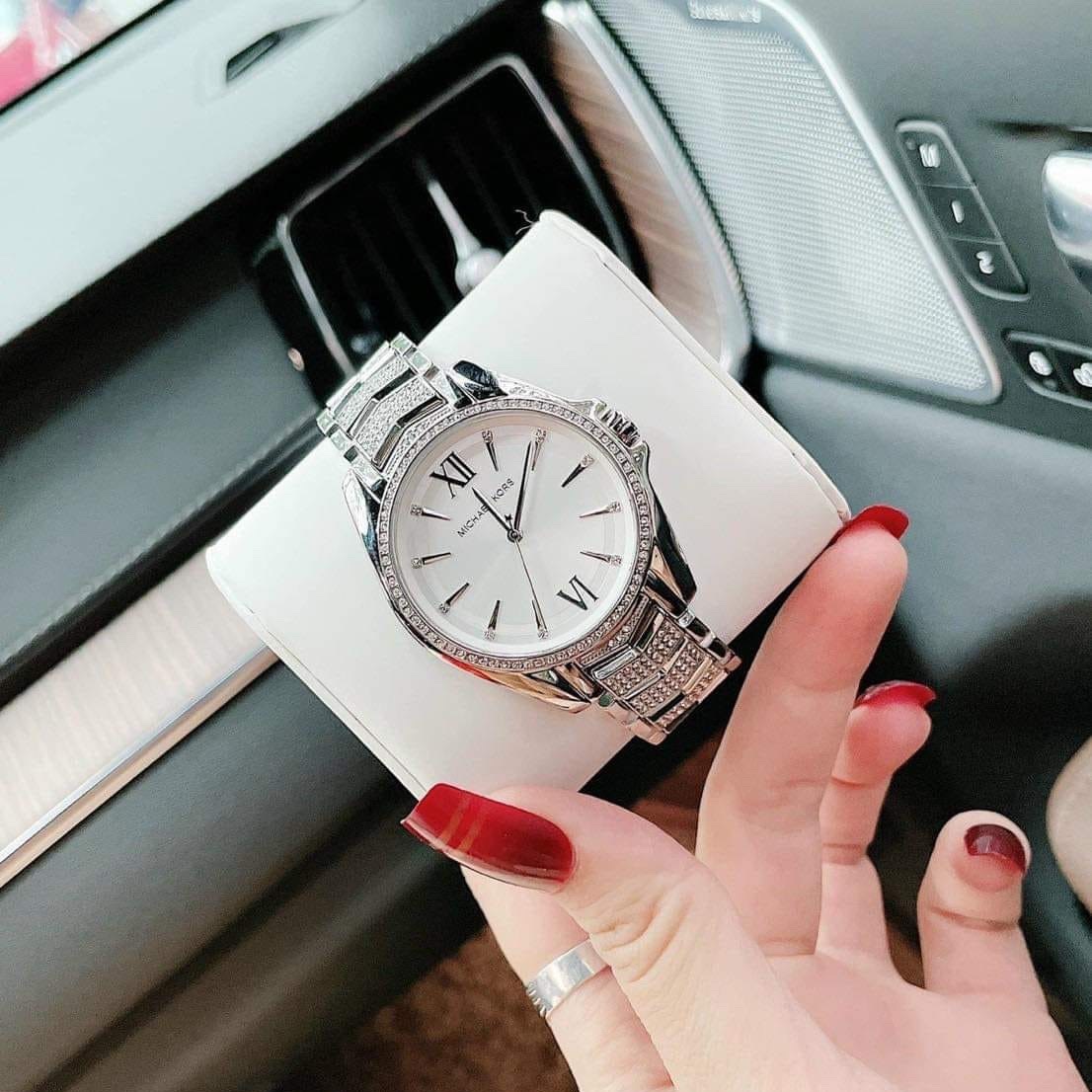 Đồng Hồ Michael Kors Whitney |Nữ Giới |Silver |Đính Đá |Dây Kim Loại |Máy Pin (Quartz) |Size 38mm |donghogiatot.vn