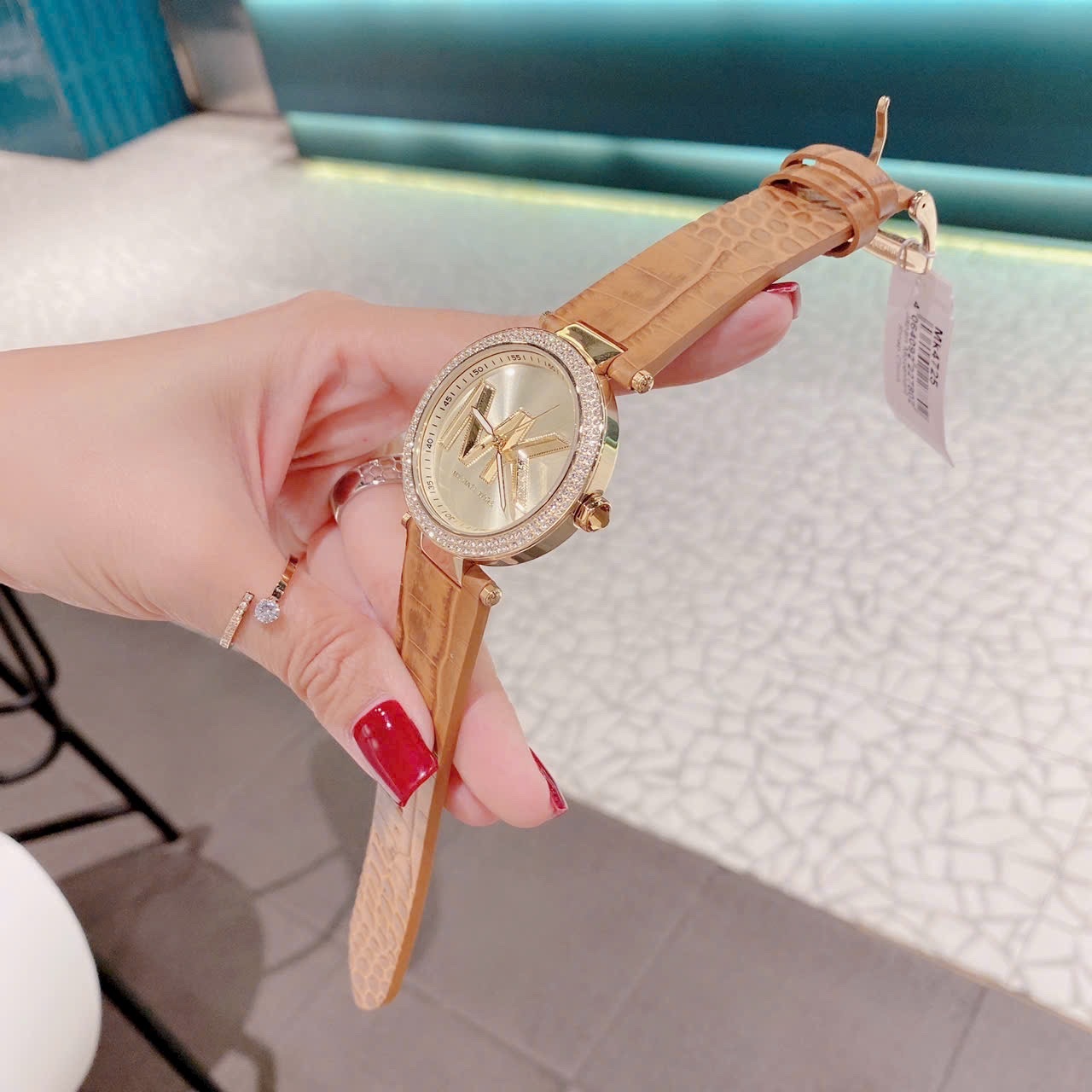 Đồng Hồ Michael Kors Parker |Nữ Giới |Vàng Gold |Dây Da Cá Sấu Nâu |Máy Pin (Quartz) |Size 39mm |donghogiatot.vn