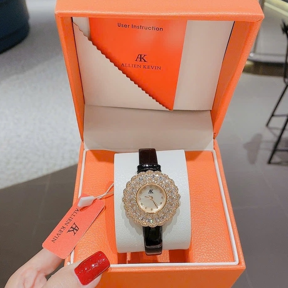Đồng Hồ Allien Kevin Bông Hoa Pha Lê |Vàng Gold |Nữ Giới |Dây Da Đen |Máy Pin (Quartz) |Donghogiatot.vn