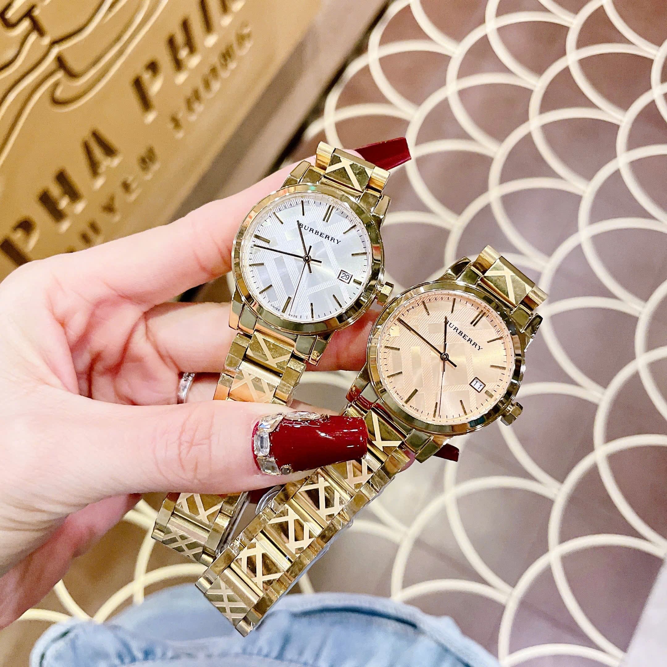 Đồng Hồ Burberry The City |Nữ Giới |Mặt Tròn |Dây Kim Loại Vàng Gold |Máy Pin (Quartz) |Size 34mm |donghogiatot.vn