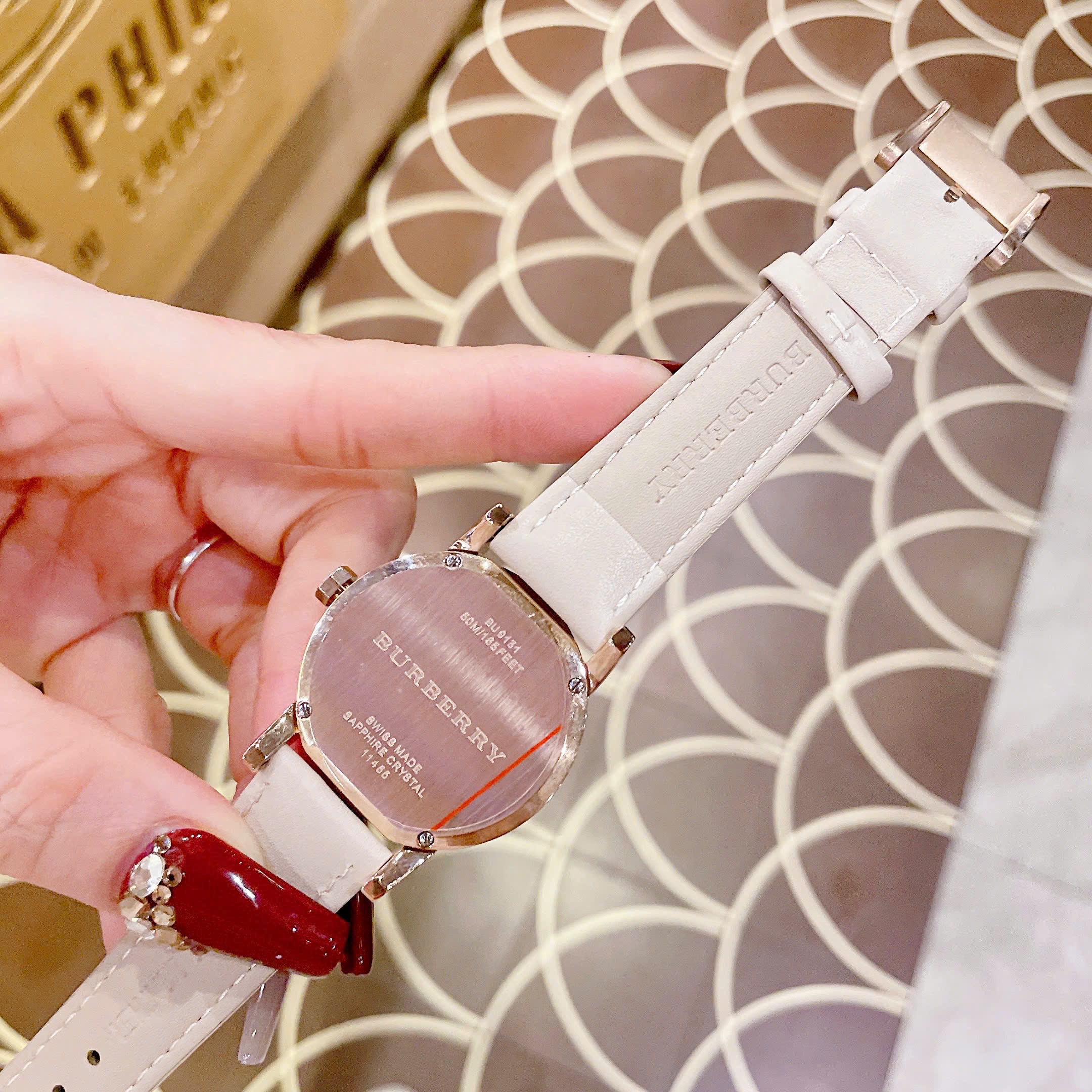 Đồng Hồ Burberry The City |Nữ Giới |Rose Gold |Đính Đá |Dây Da Nude |Máy Pin (Quartz) |Size 34mm |donghogiatot.vn