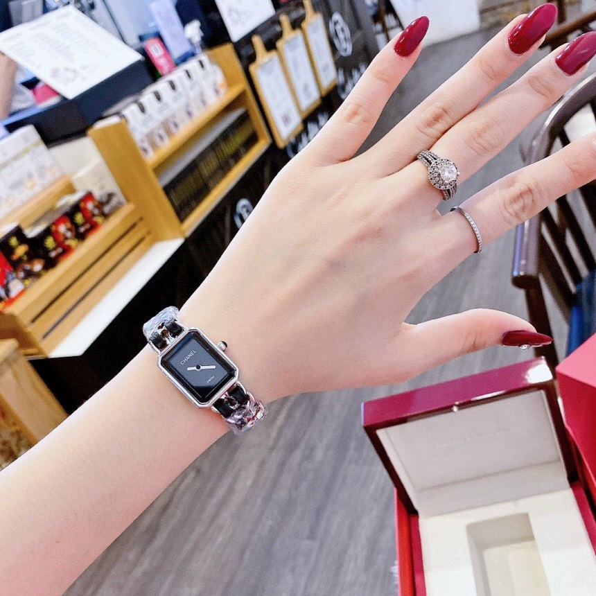 Đồng Hồ Chanel Premiere Chain |Nữ Giới |Dây Kim Loại |Mặt Chữ Nhật |Máy Pin (Quartz) |Donghogiatot.vn