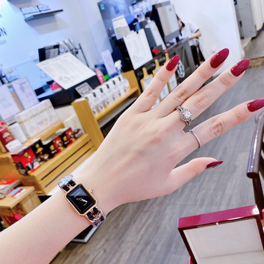 Đồng Hồ Chanel Premiere Chain |Nữ Giới |Demi Vàng Gold |Mặt Chữ Nhật |Máy Pin (Quartz) |Donghogiatpt.vn