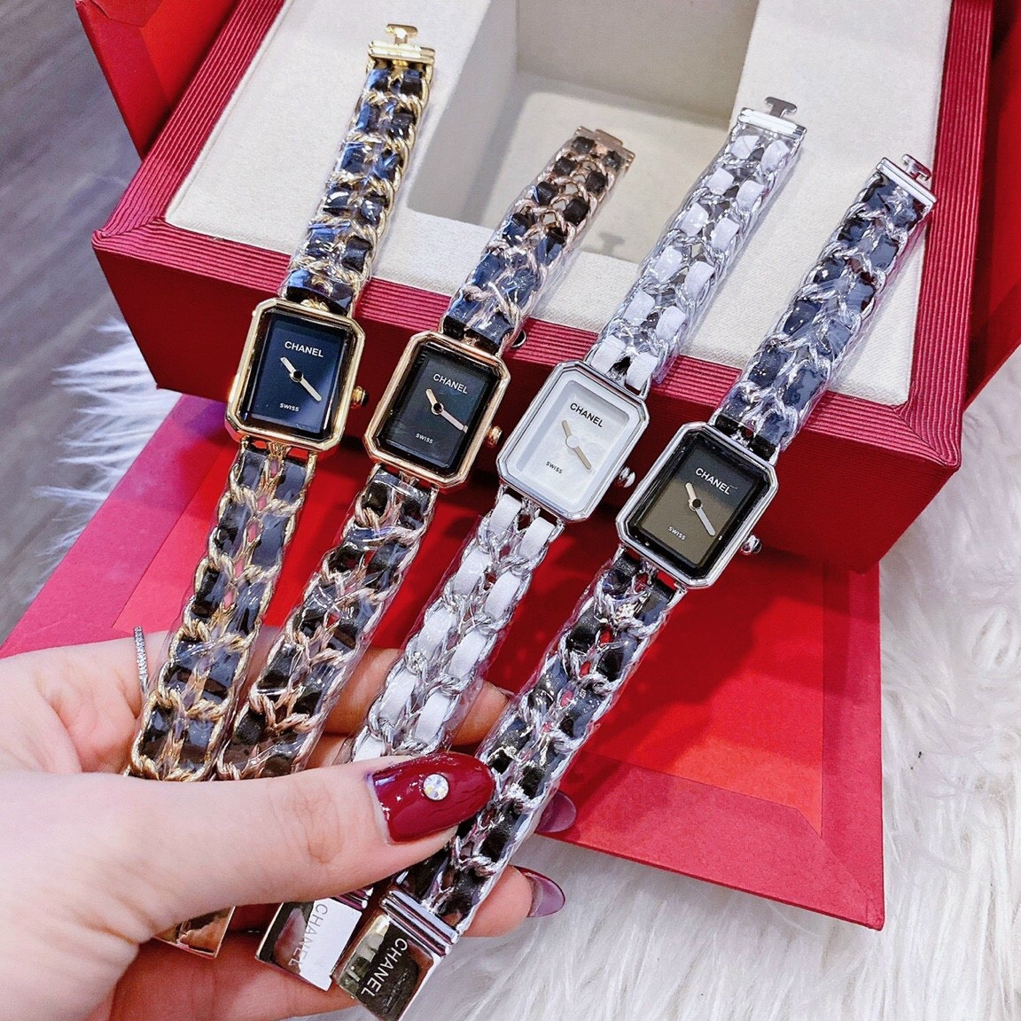 Đồng Hồ Chanel Premiere Chain |Nữ Giới |Dây Kim Loại |Mặt Chữ Nhật |Máy Pin (Quartz) |Donghogiatot.vn