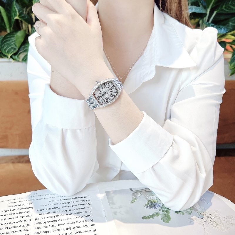 Đồng hồ Davena Mặt Oval |Nữ Giới |Mặt Đính Full Đá Trắng Silver |Máy Pin (Quartz) |Size 32x36mm |Donghogiatot.vn