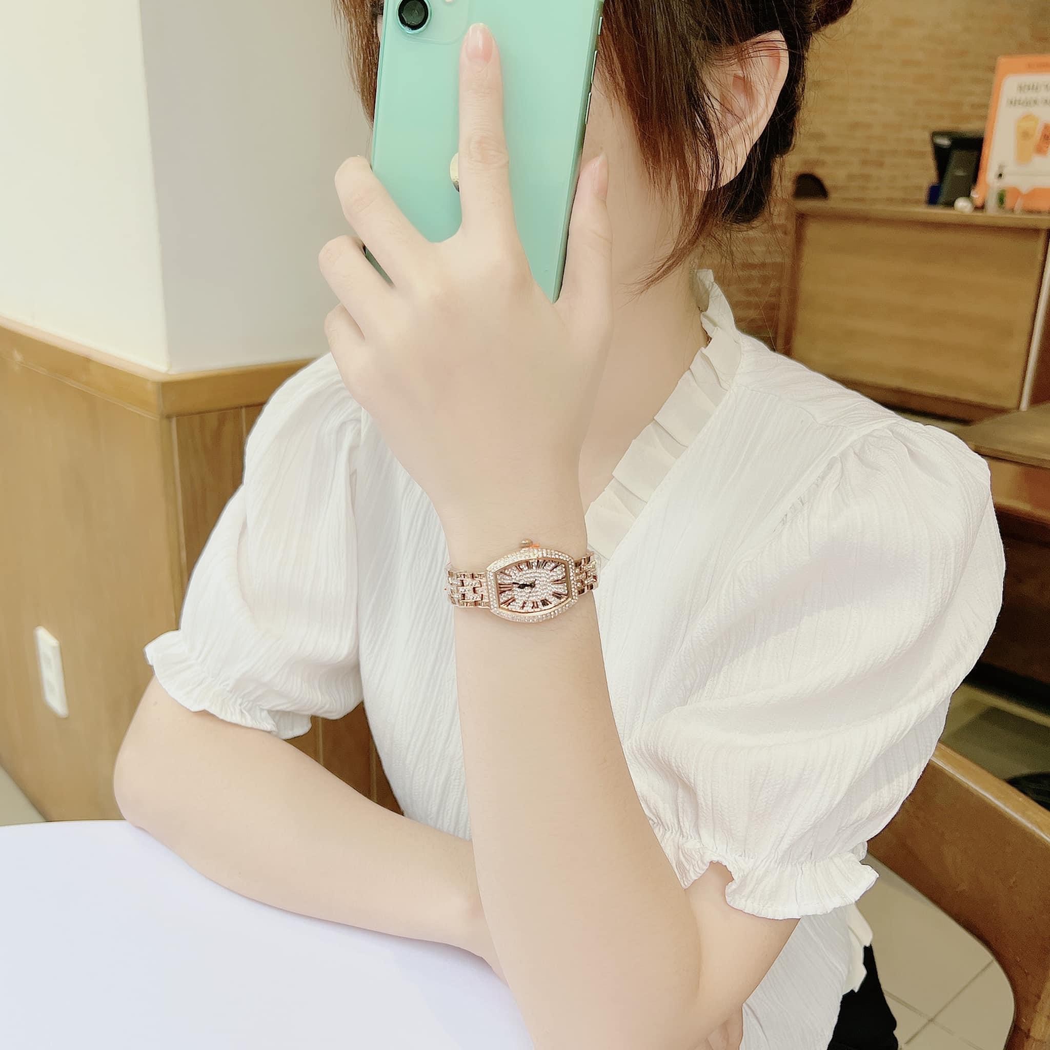 Đồng Hồ Davena Mặt Số La Mã |Nữ Giới |Full Đá Rose Gold |Dây Kim Loại |Máy Pin (Quartz) |Size 30mm |donghogiatot.vn